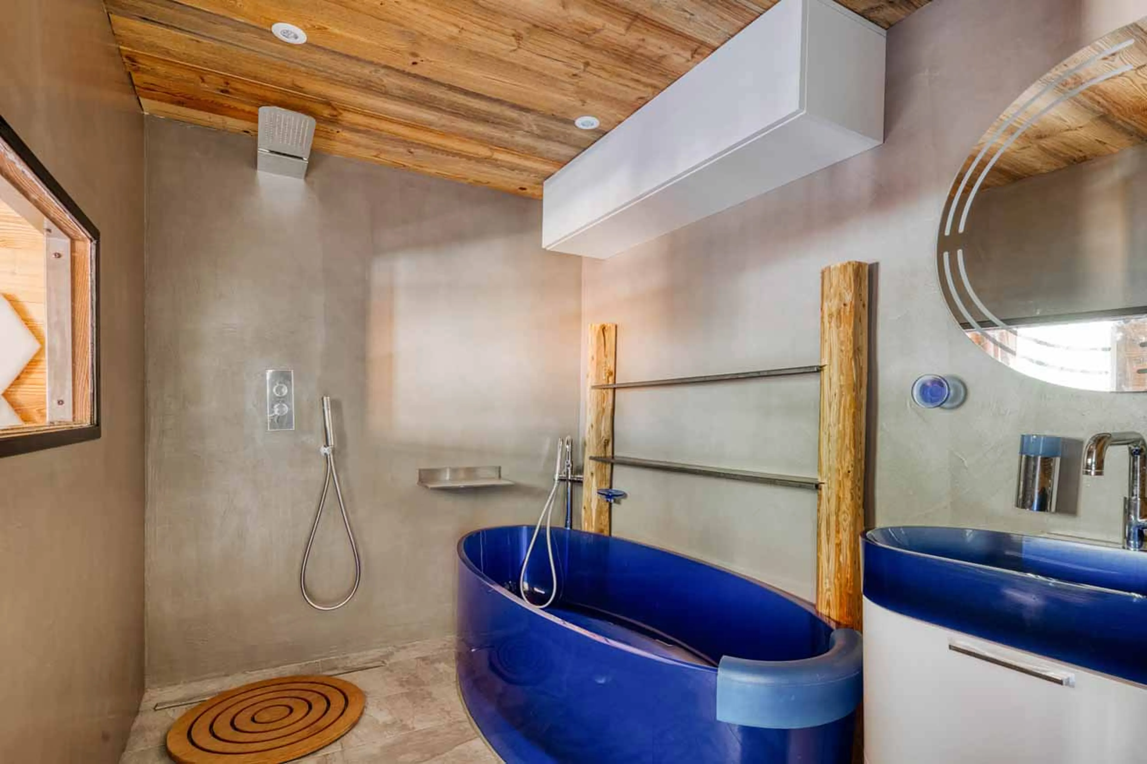 Bathroom two at Chalet Rock n' Love in Tignes