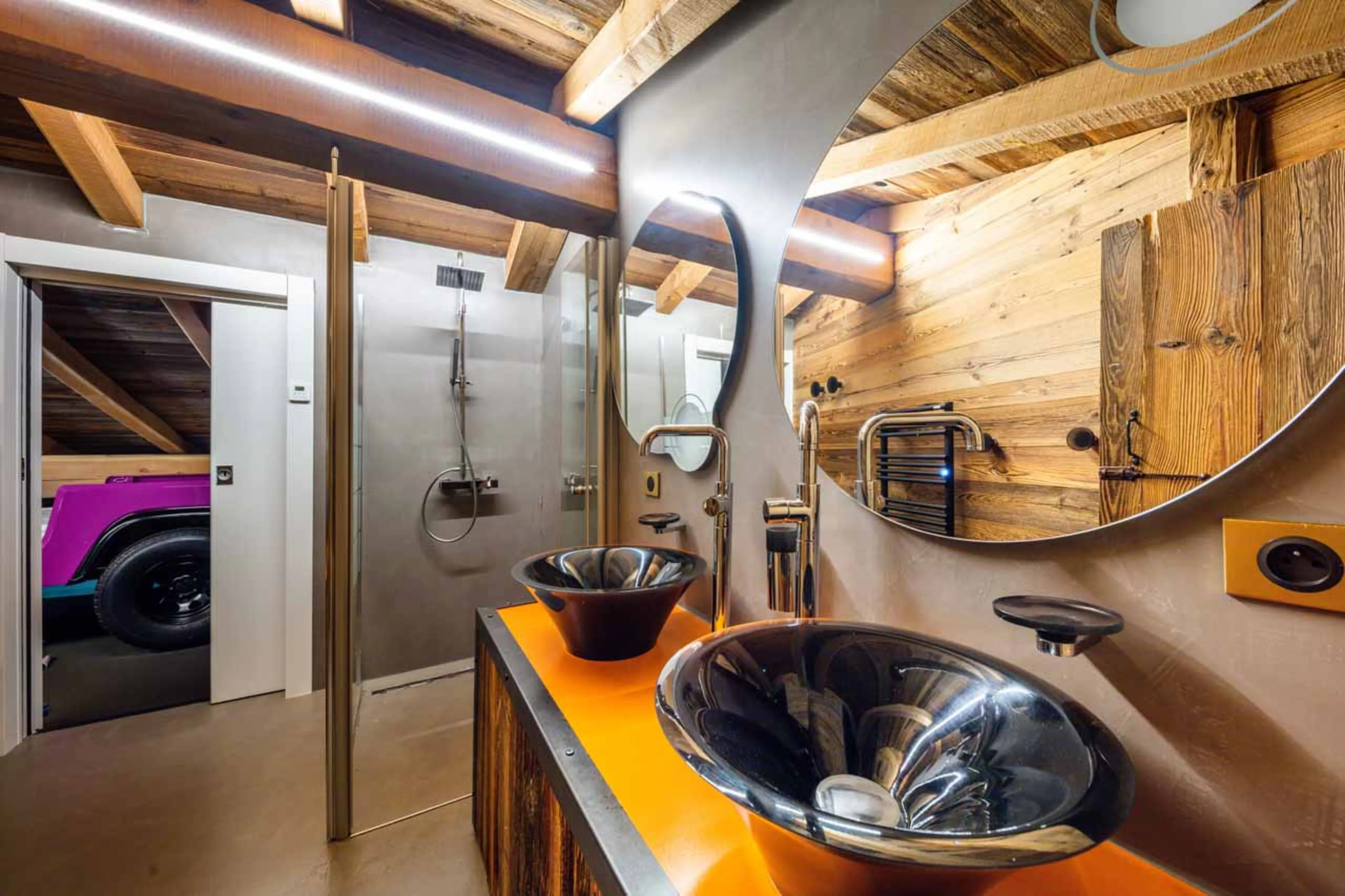 Shower room at Chalet Rock n' Love in Tignes