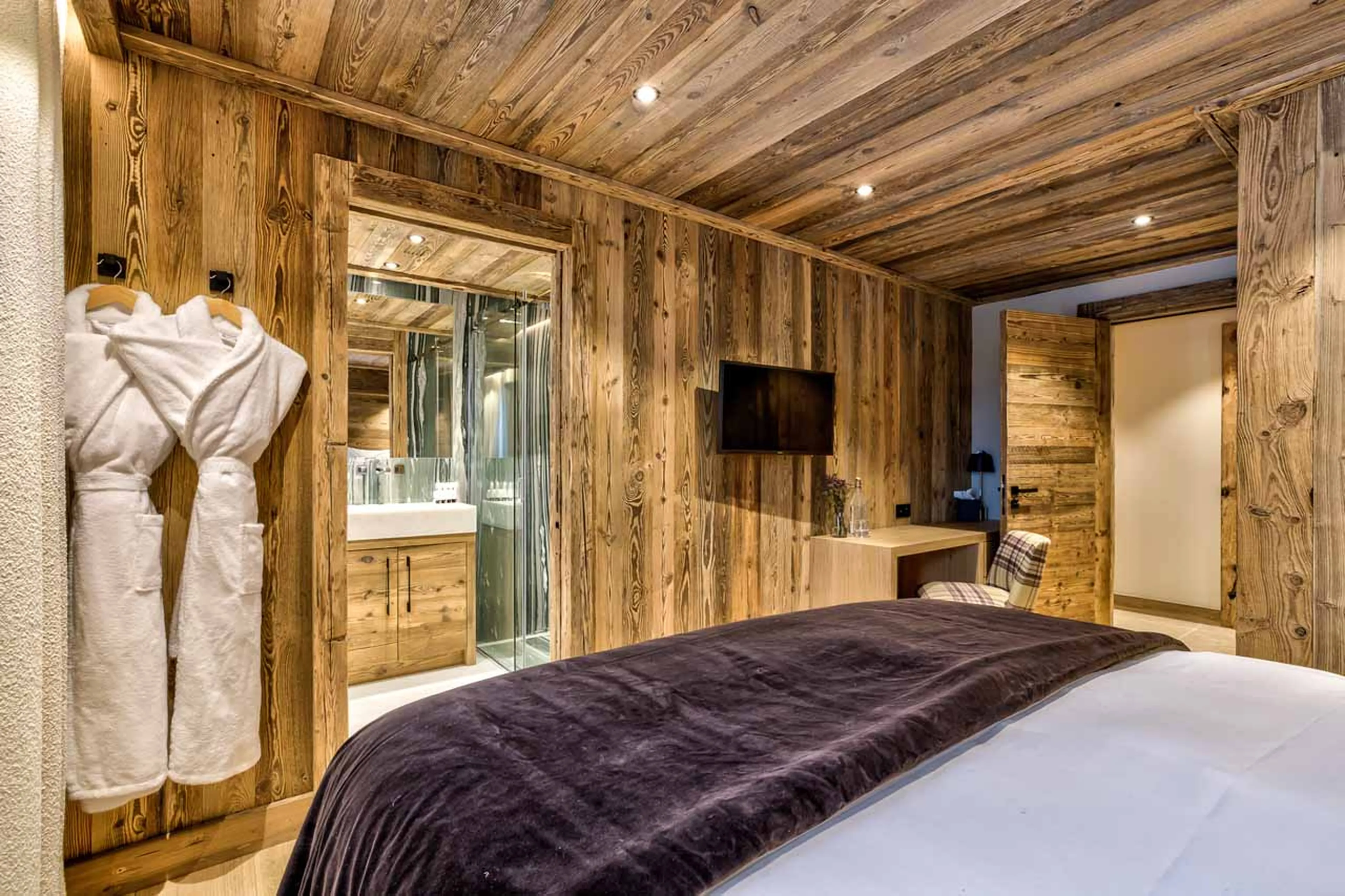 Access to en-suite at Chalet Saphir in Chamonix