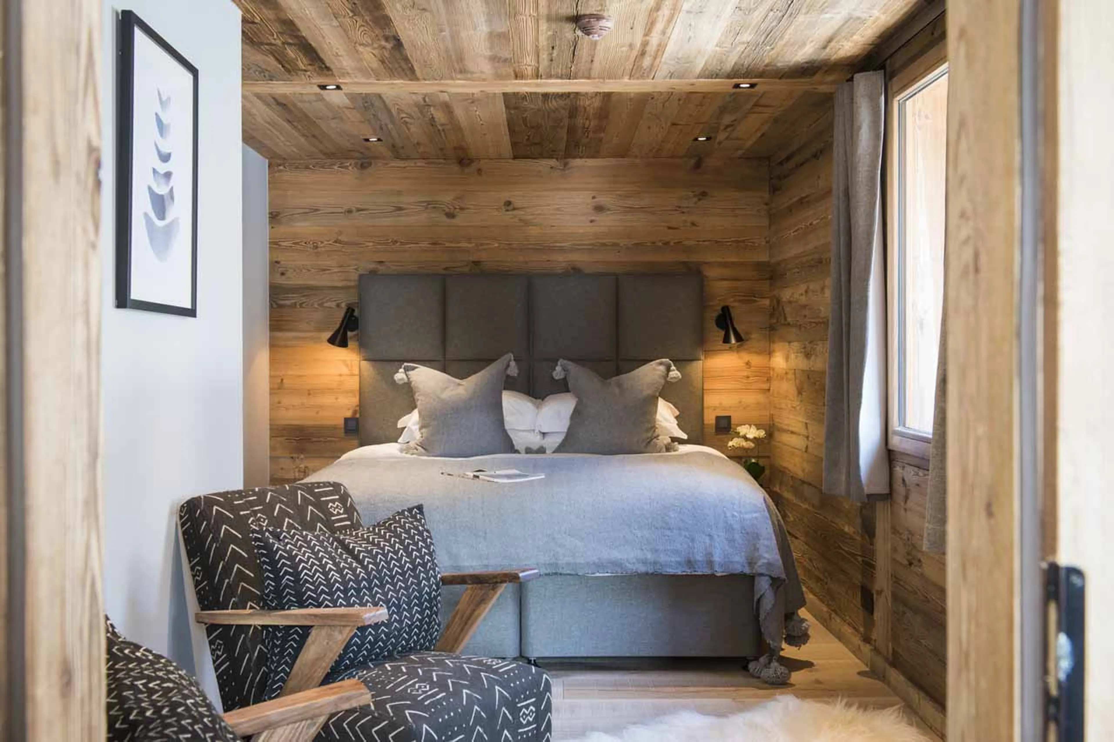 Bedroom split bed at Little Gem Morzine