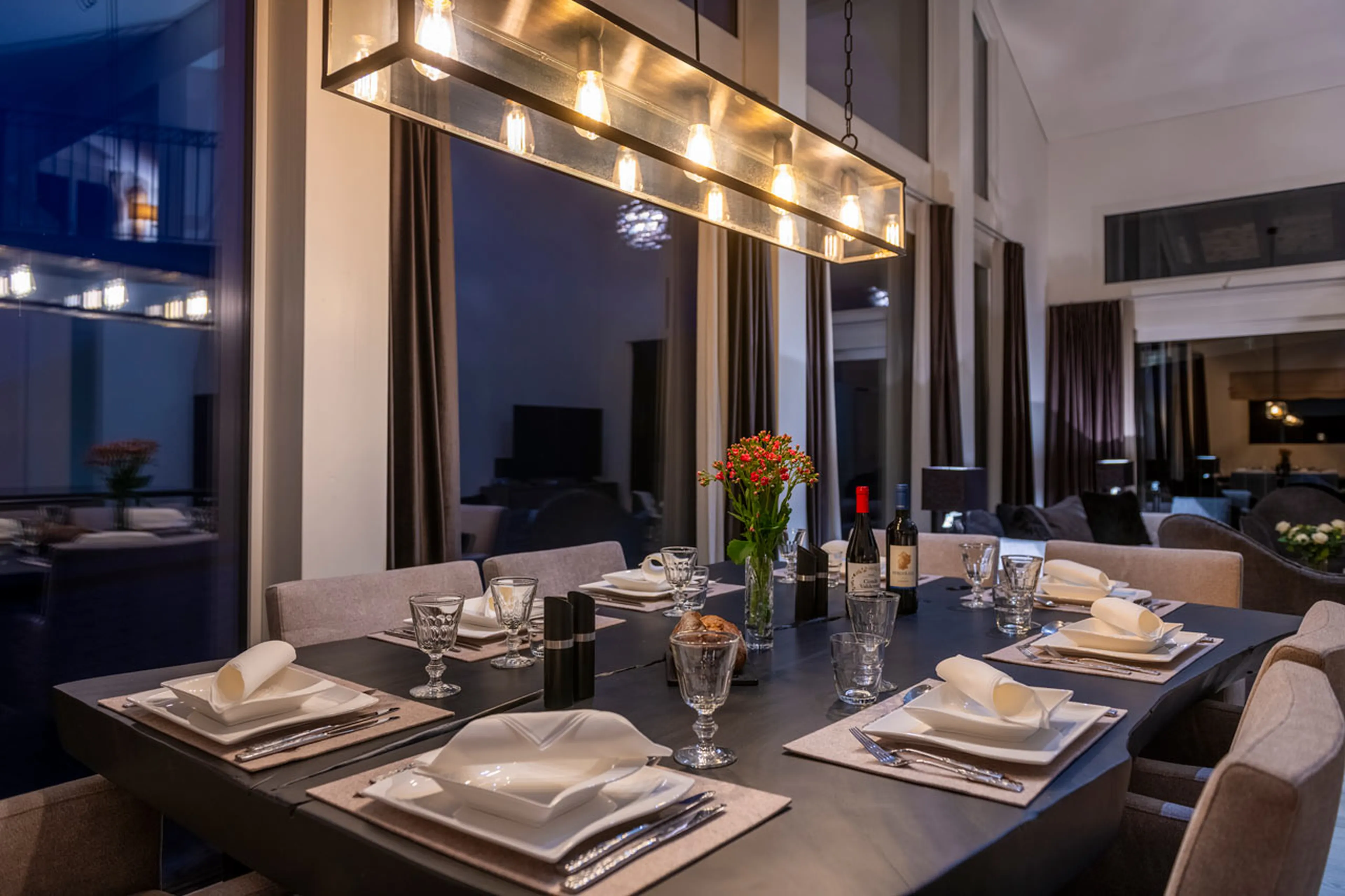 Dining table at Chalet Seehorn in Davos