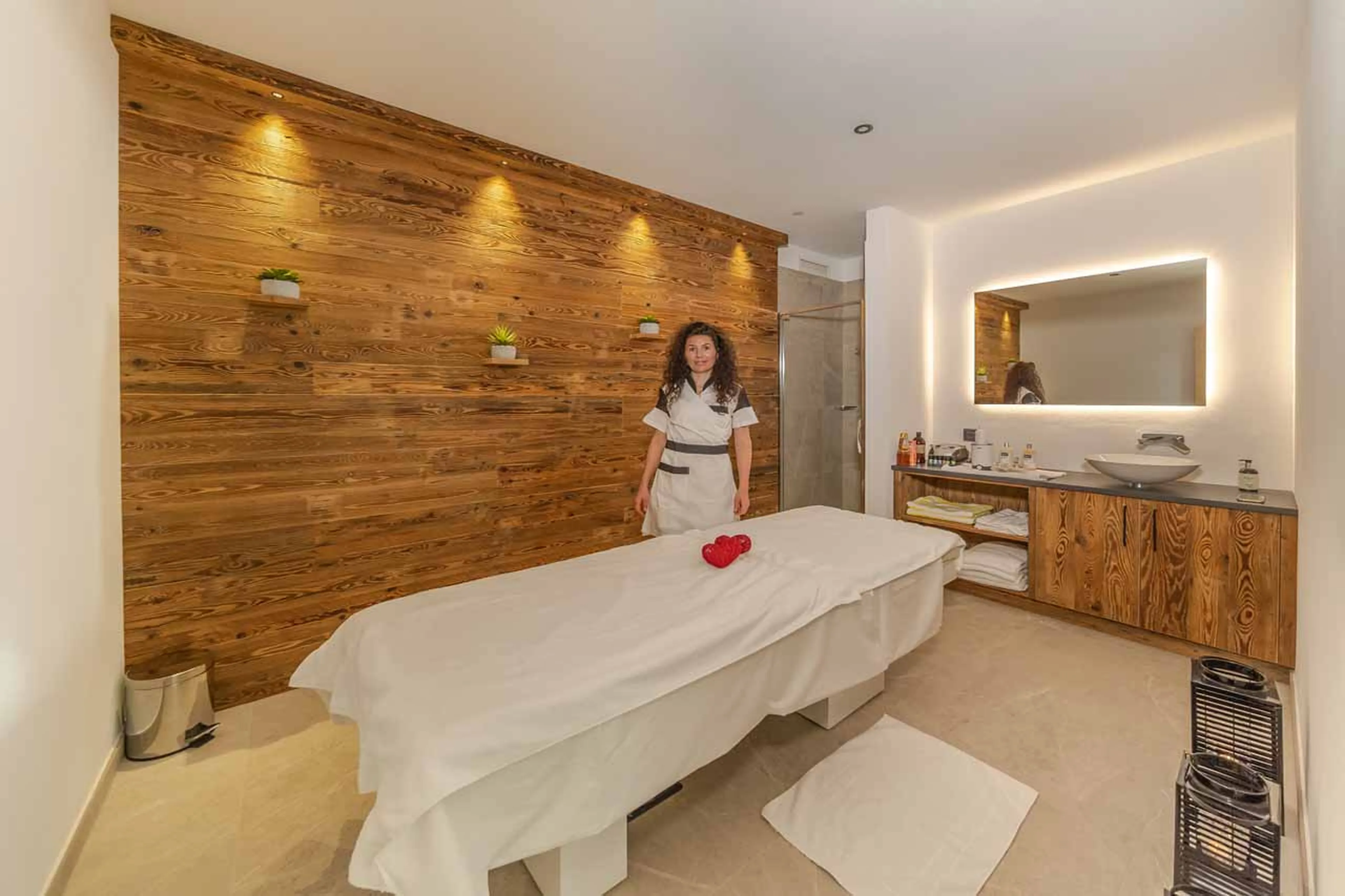 Treatment room at Chalet Sellaronda in Val Gardena