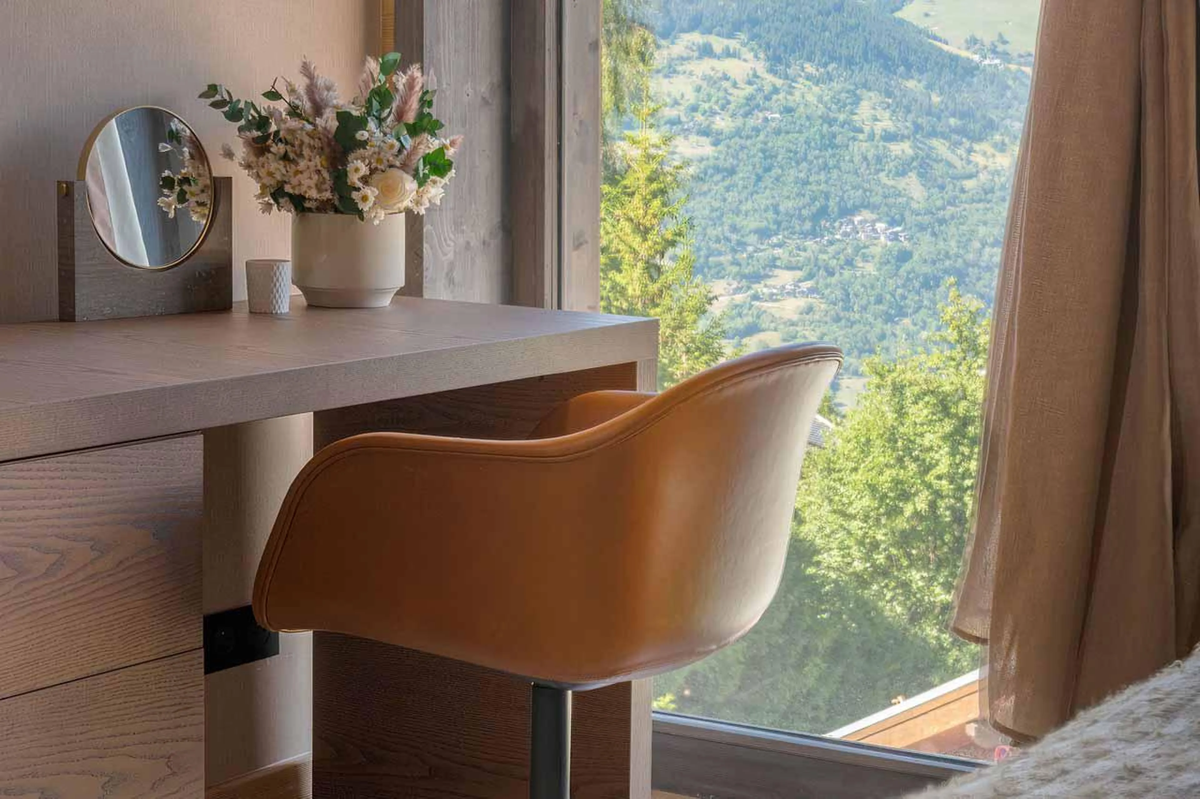 Desk at Chalet Sira in Courchevel 1550