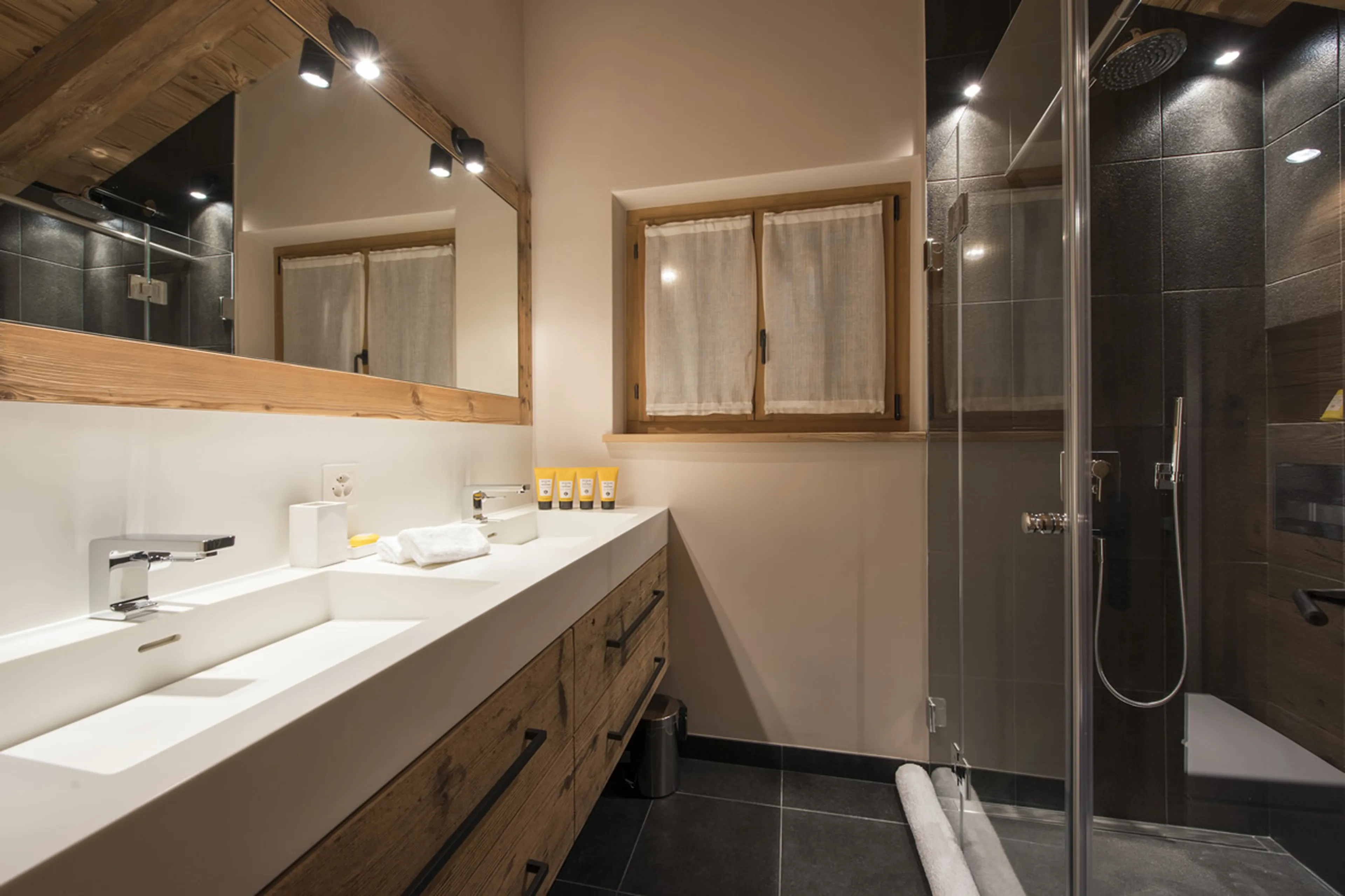 Bathroom ten at Alpine Estate in Verbier