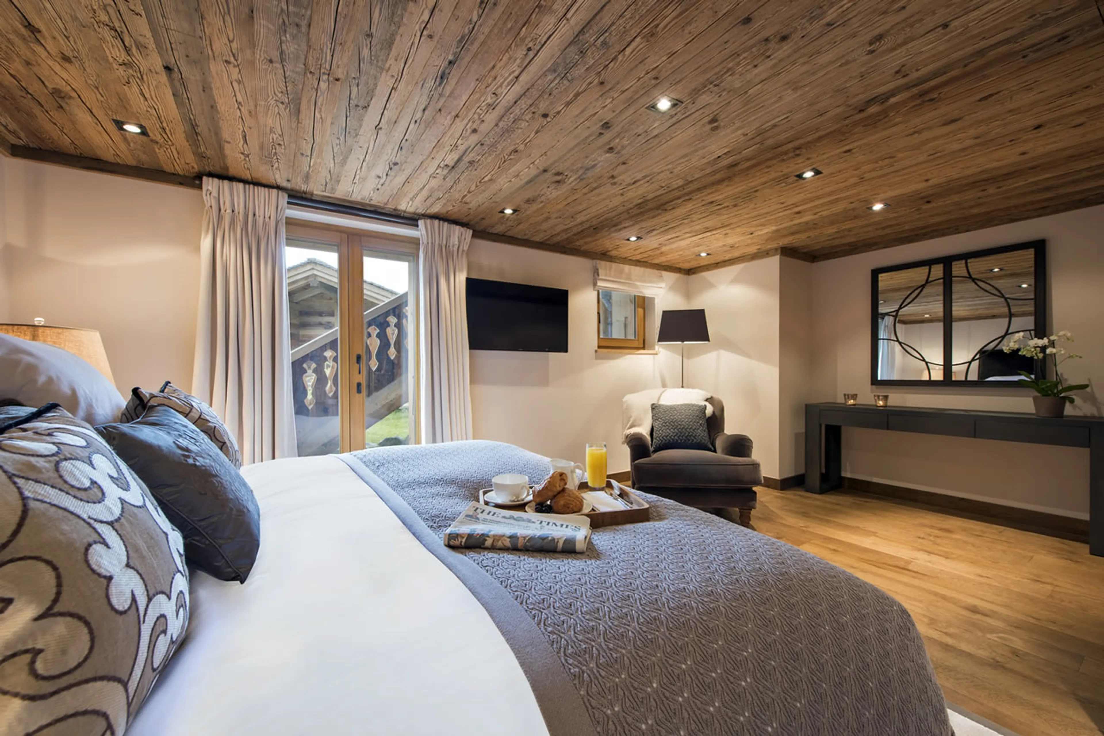 Access to terrace from master bedroom in Chalet Sirocco in Verbier