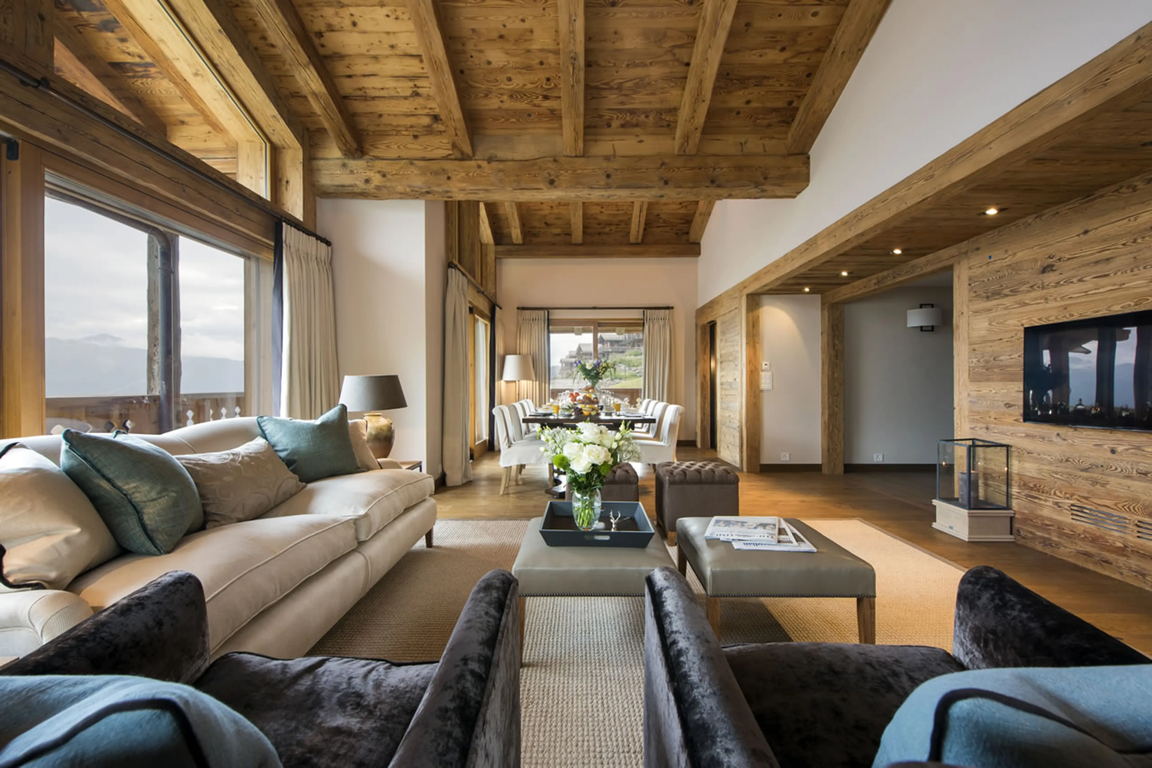 Comfortable seating in Chalet Sirocco in Verbier