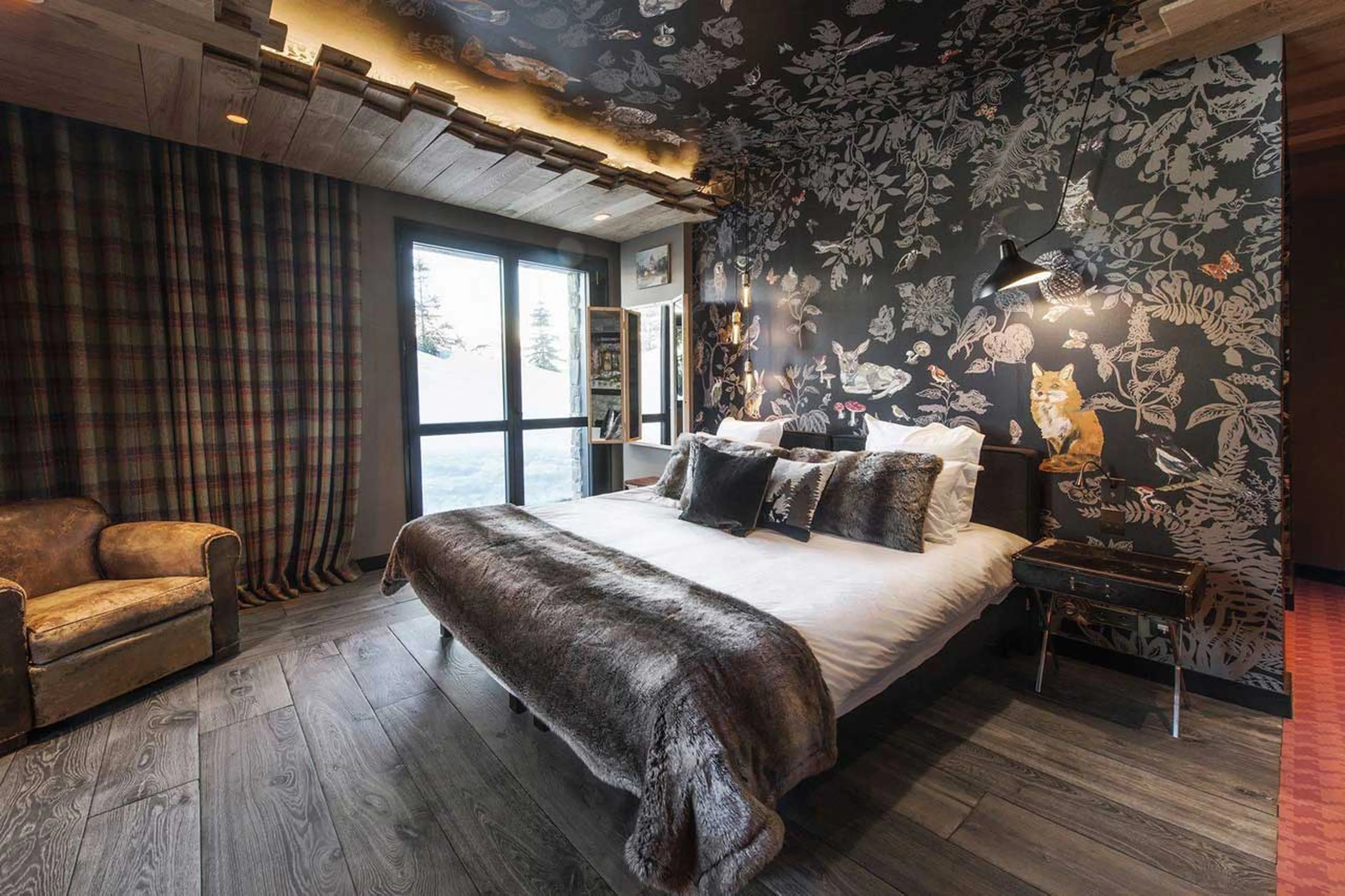 Bedroom one at Chalet Sisimiut in Courchevel 1550