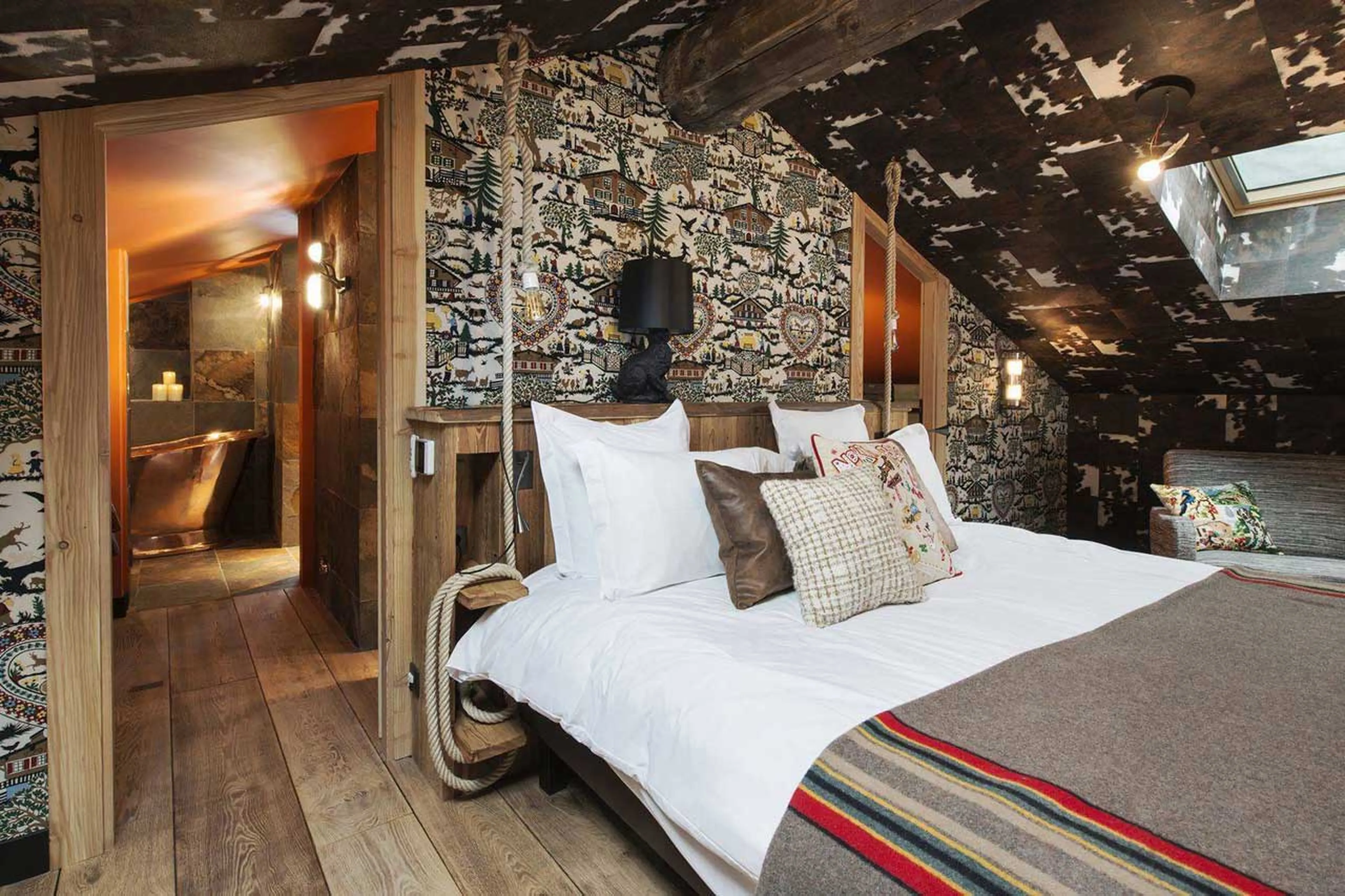 Bedroom five at Chalet Sisimiut in Courchevel 1550