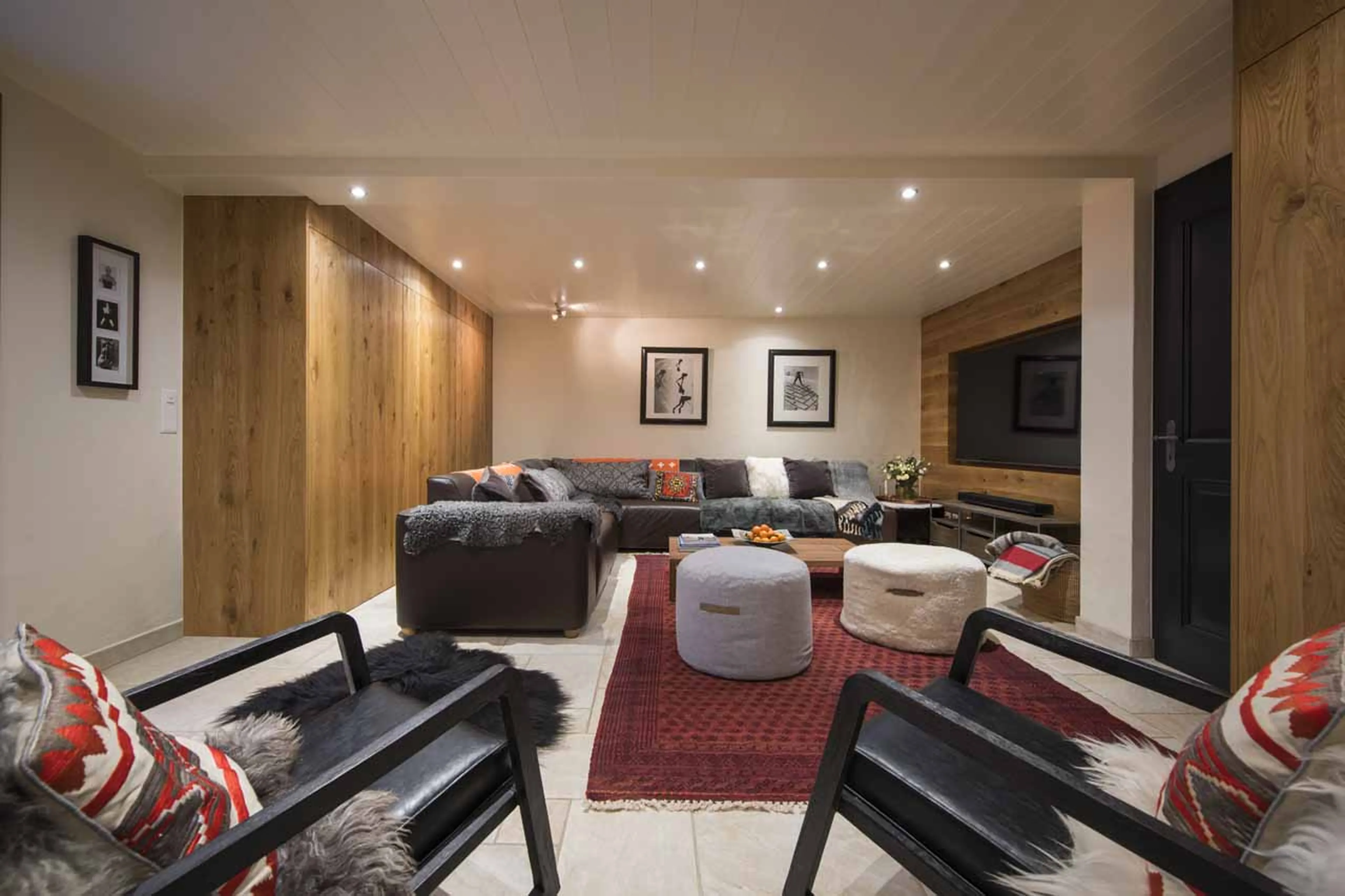 Cosy tv room at Chalet Sorojasa in Verbier