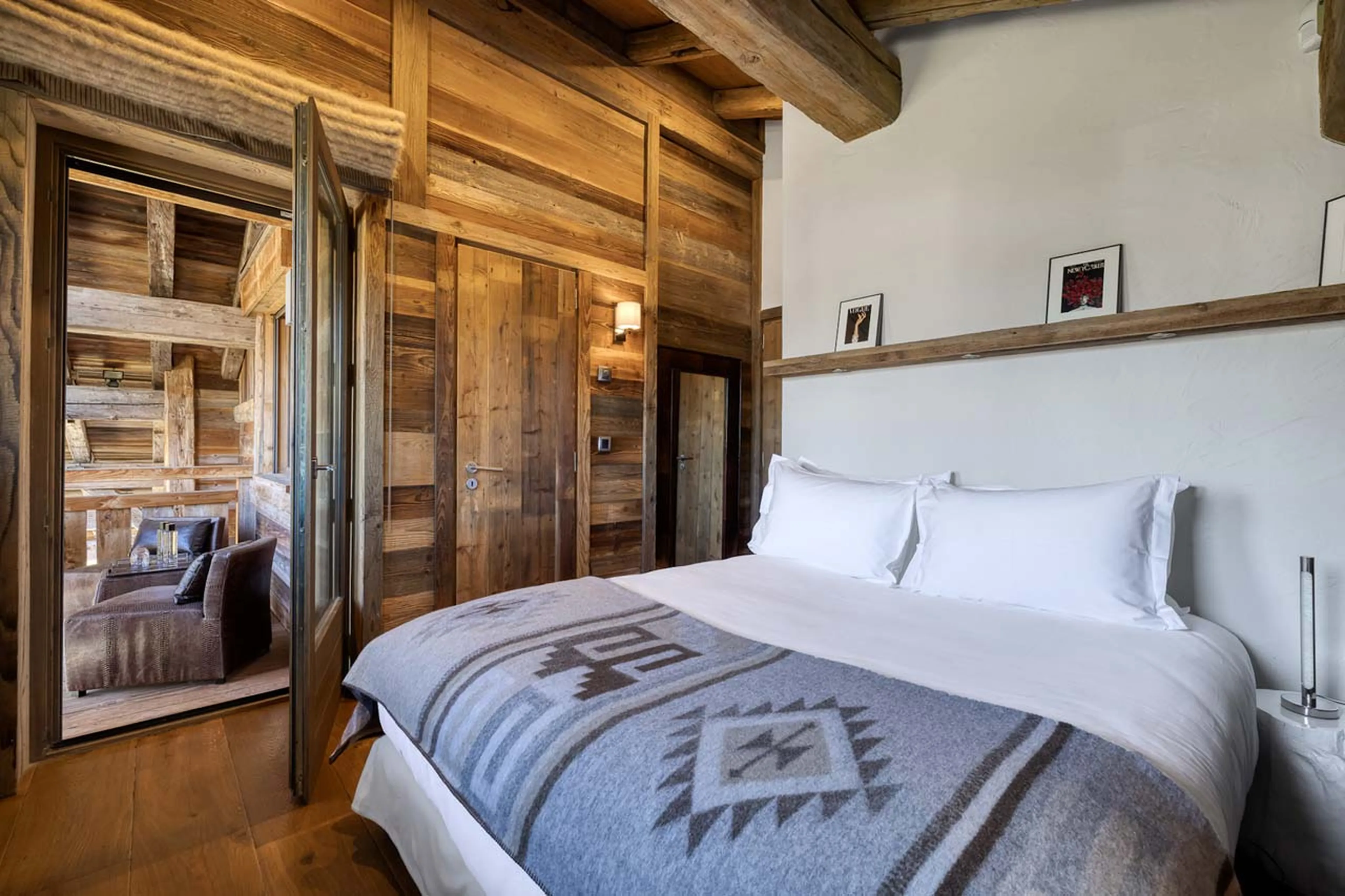 Double bedroom with en-suite shower room and balcony access