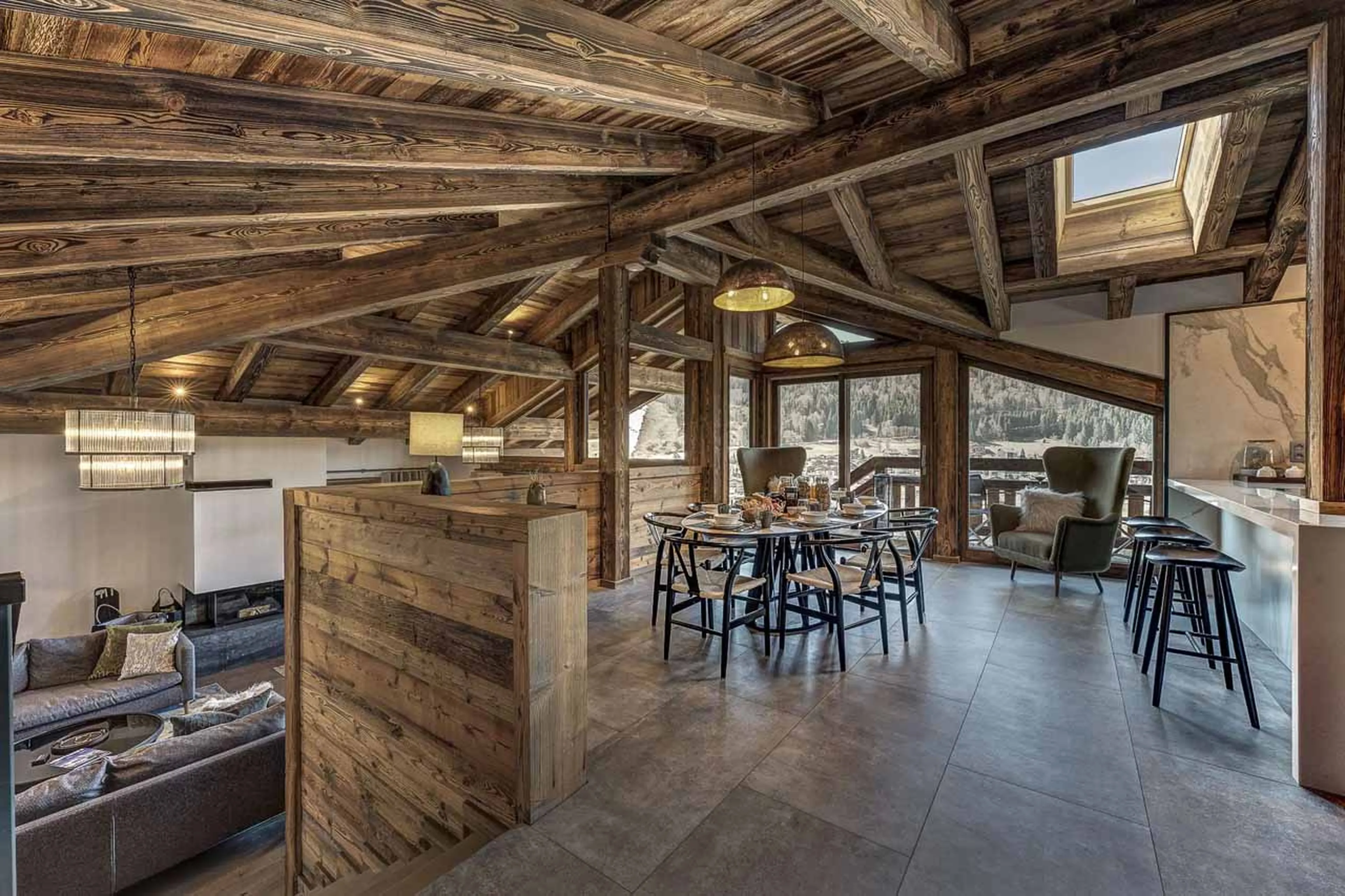 Light and spacious dining area at Chalet Three Bears in Morzine