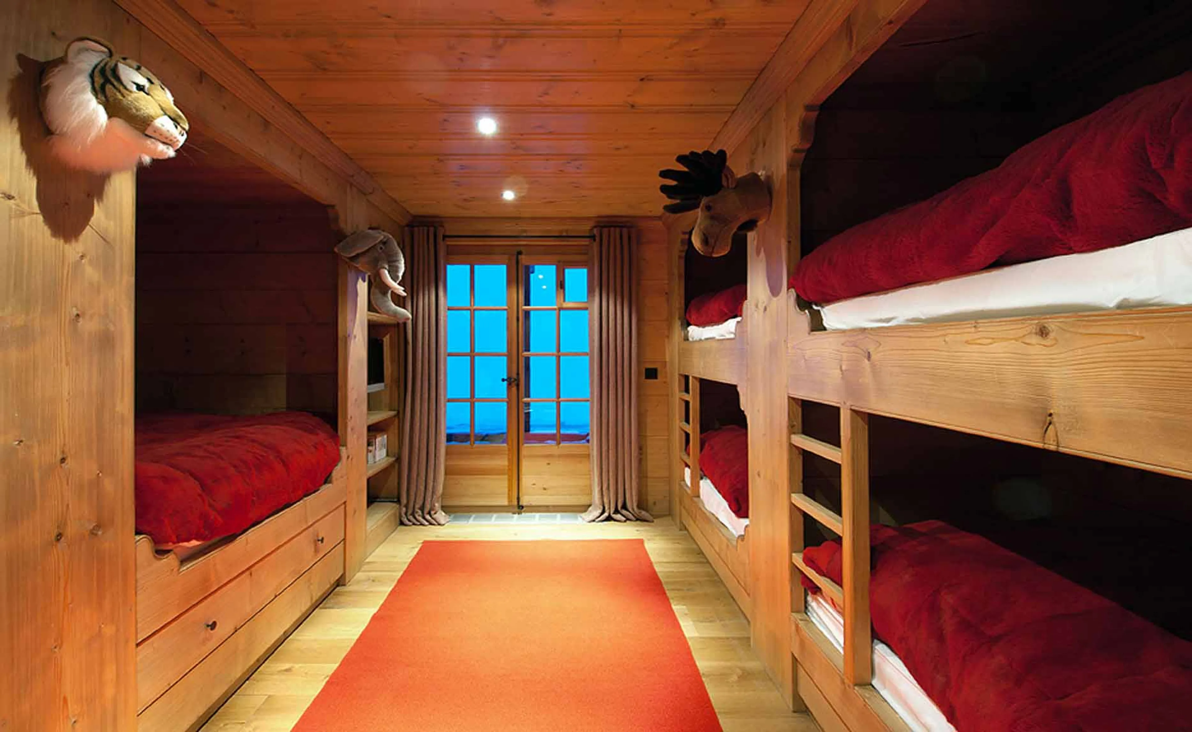 Children's bunk room at Chalet Tigre in Verbier