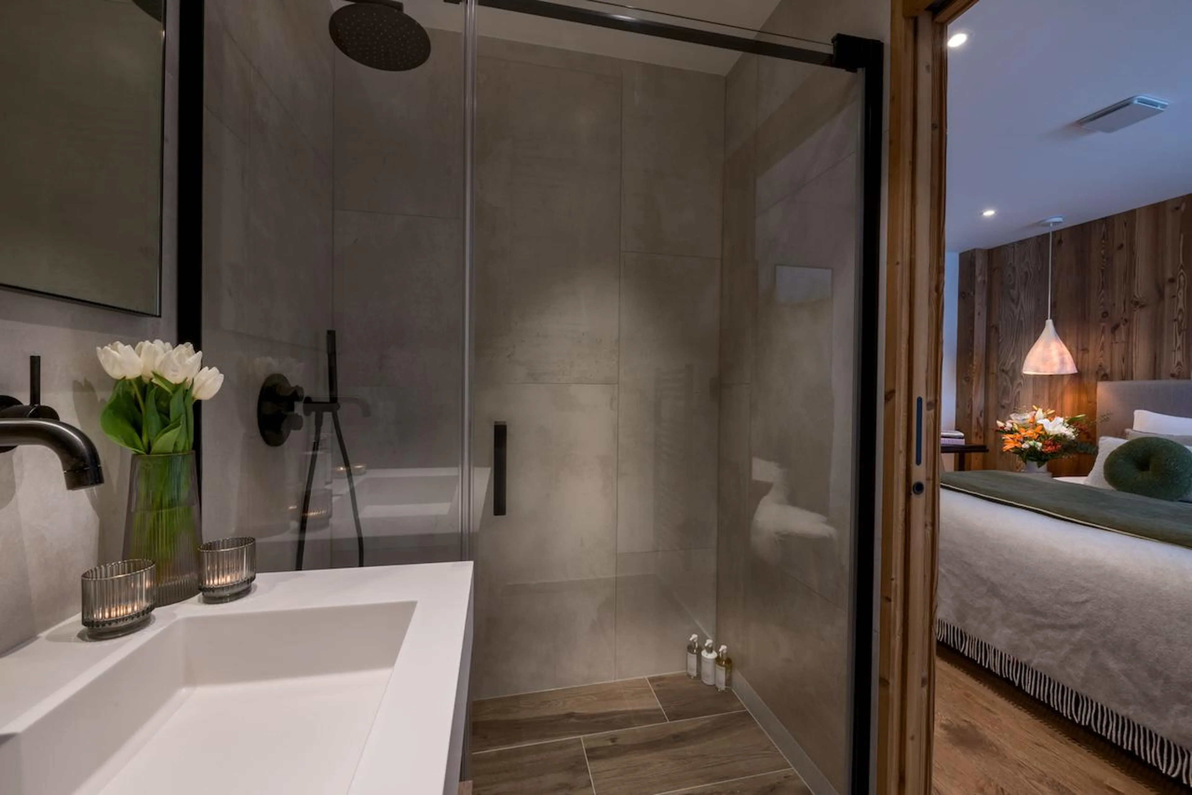 En-suite shower room at Chalet Tosca in Les Gets