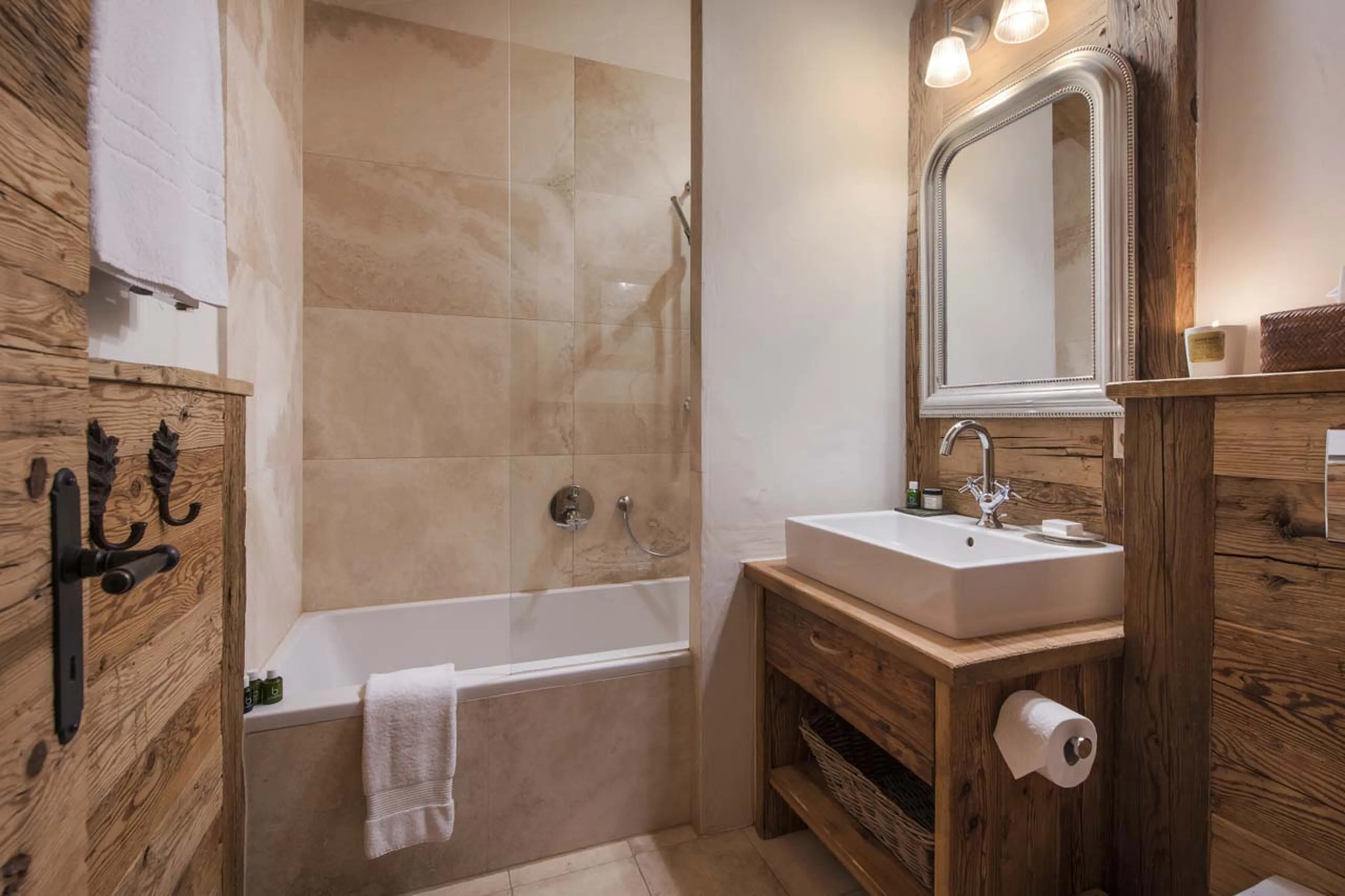 En-suite bathroom at Penthouse Treize Etoiles in Verbier