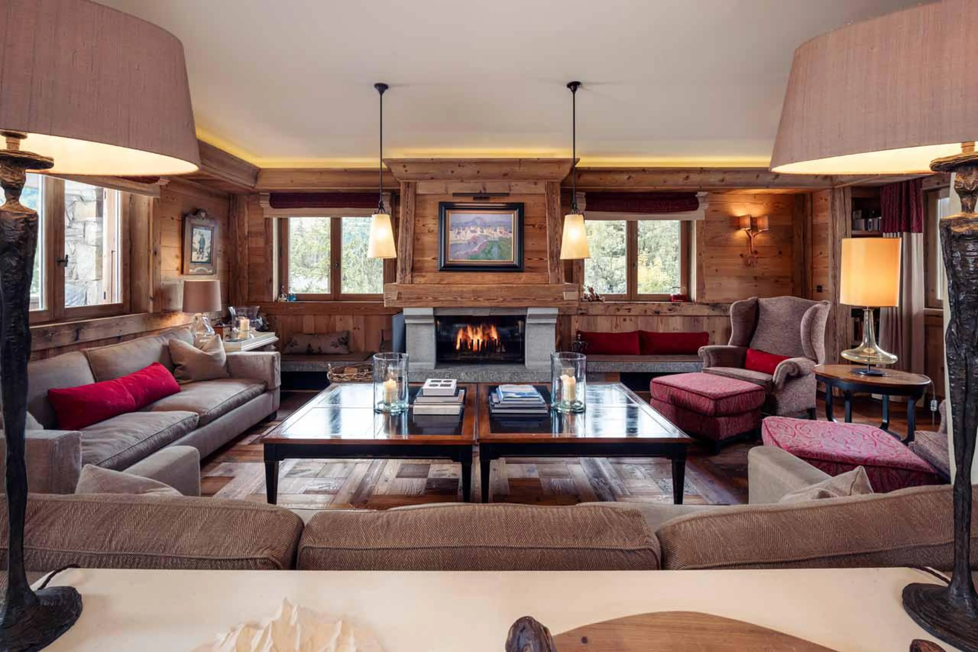 Open plan living area at Chalet Trois Ours in Meribel