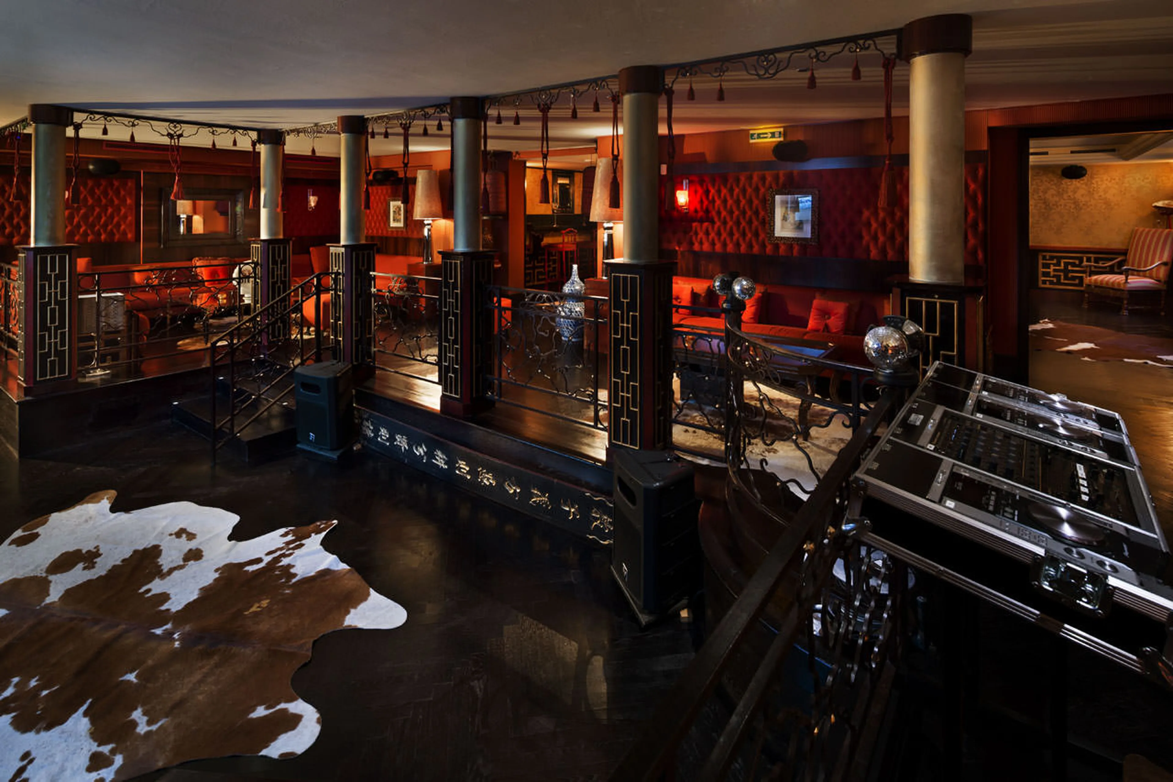 Nightclub in Chalet Truffe Blanche in Verbier