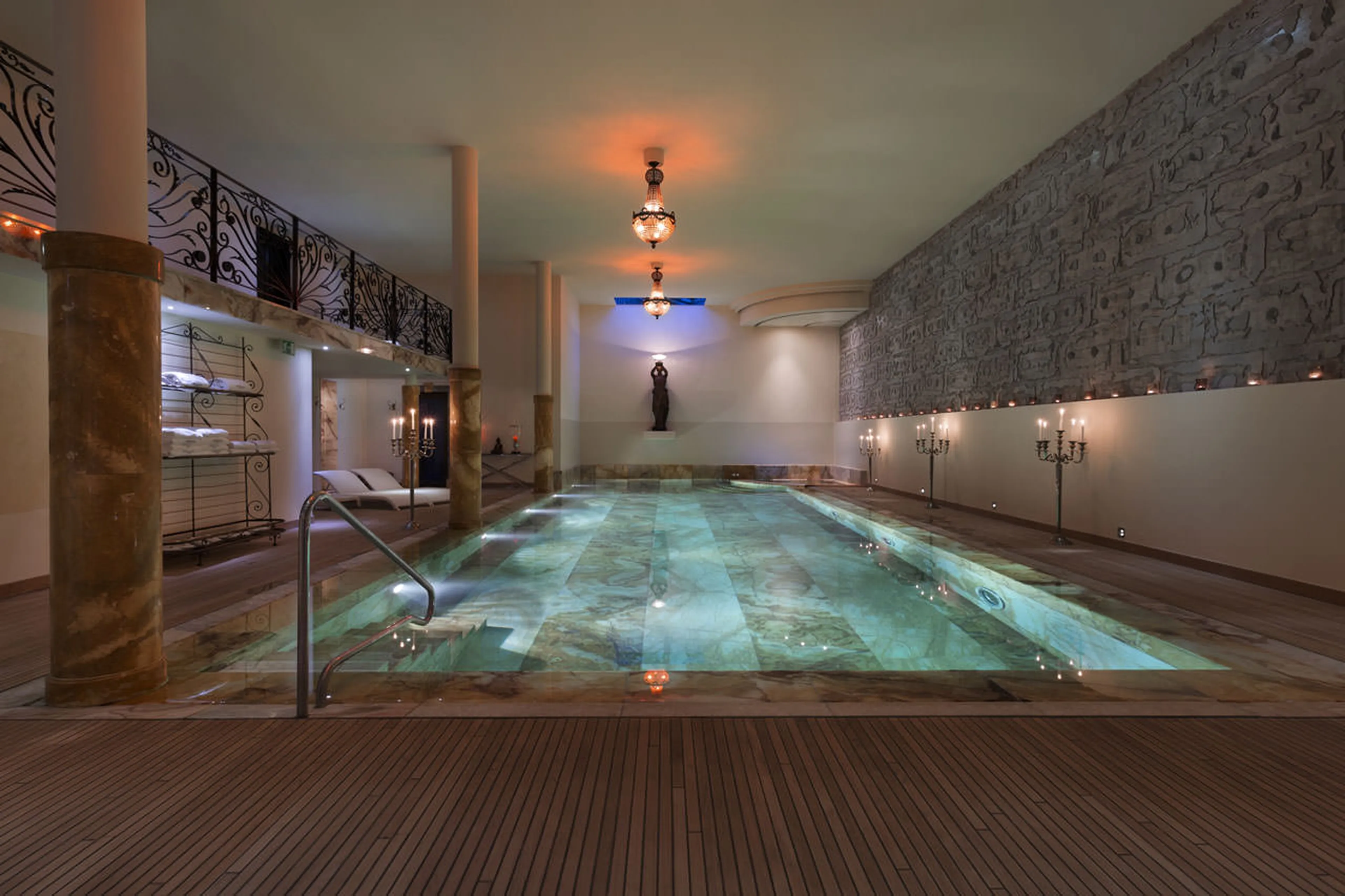 Pool in spa of Chalet Truffe Blanche in Verbier