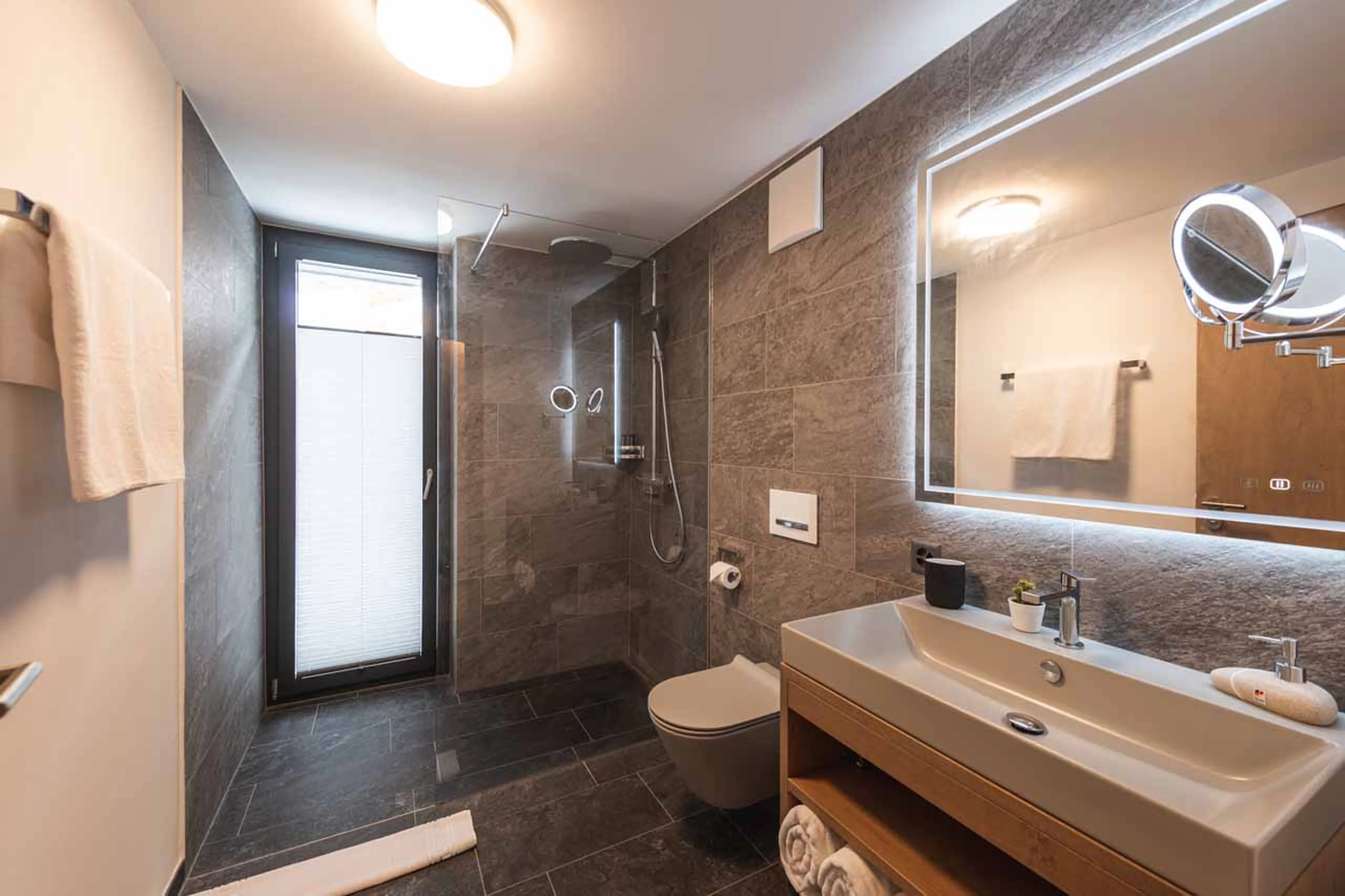 Shower room at Chalet Tuftra in Findelbach