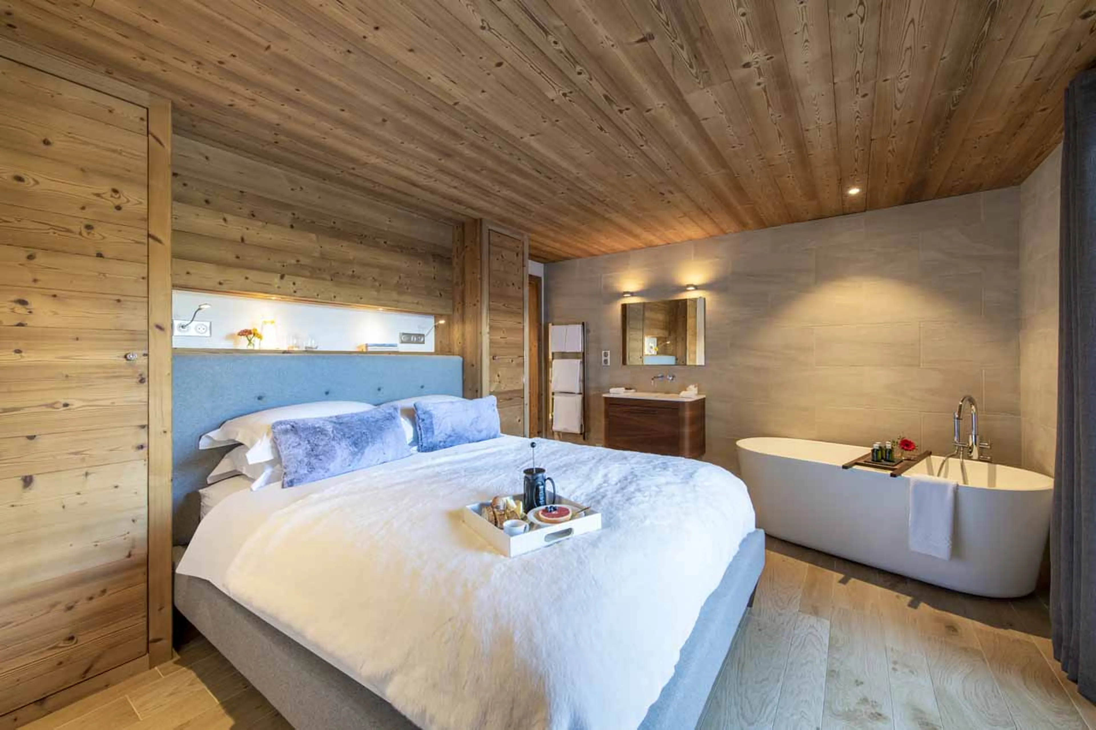 Bedroom six at Chalet Twenty26 in Morzine