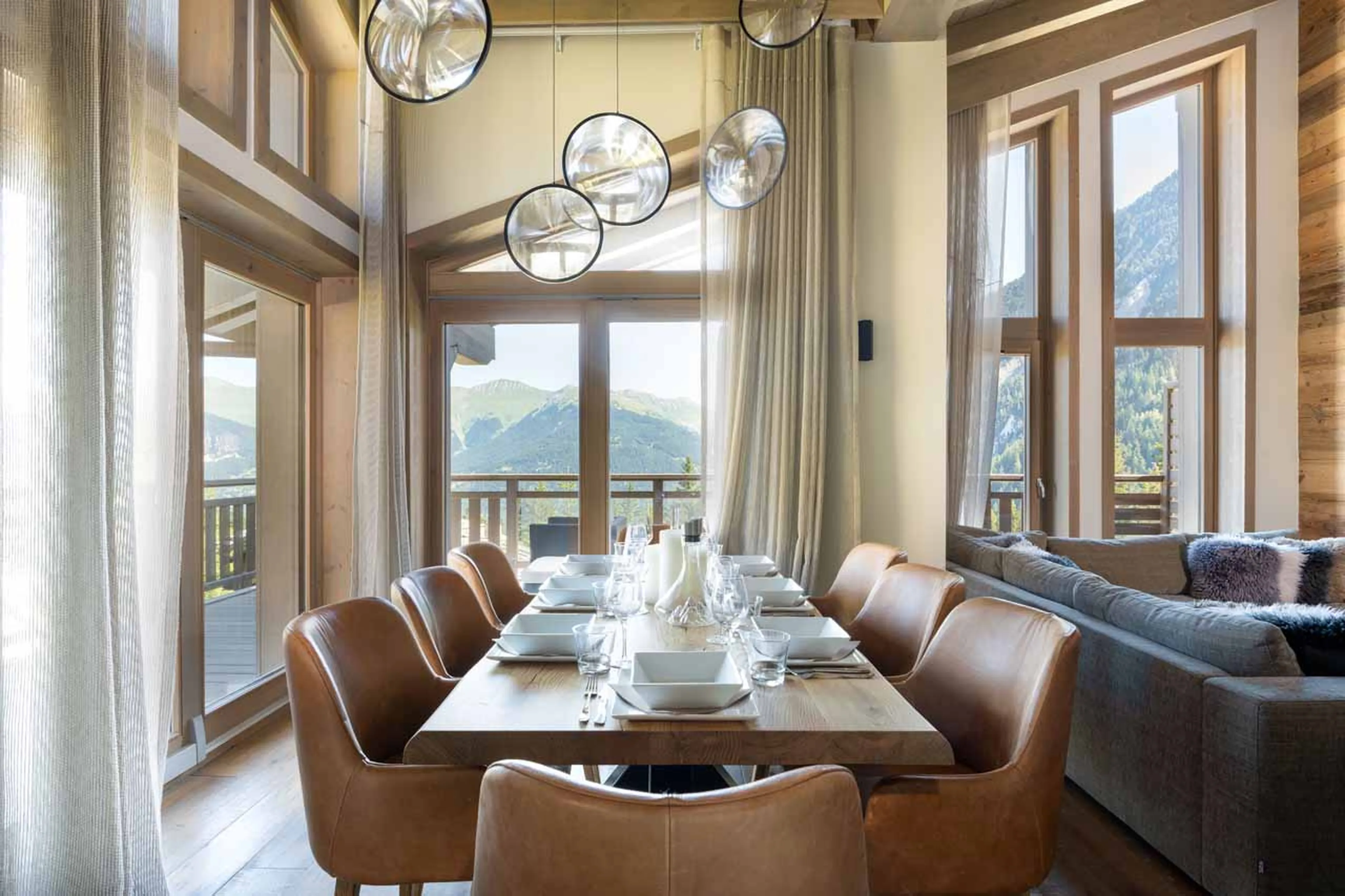 Dining area at Chalet Ursus in Courchevel 1650