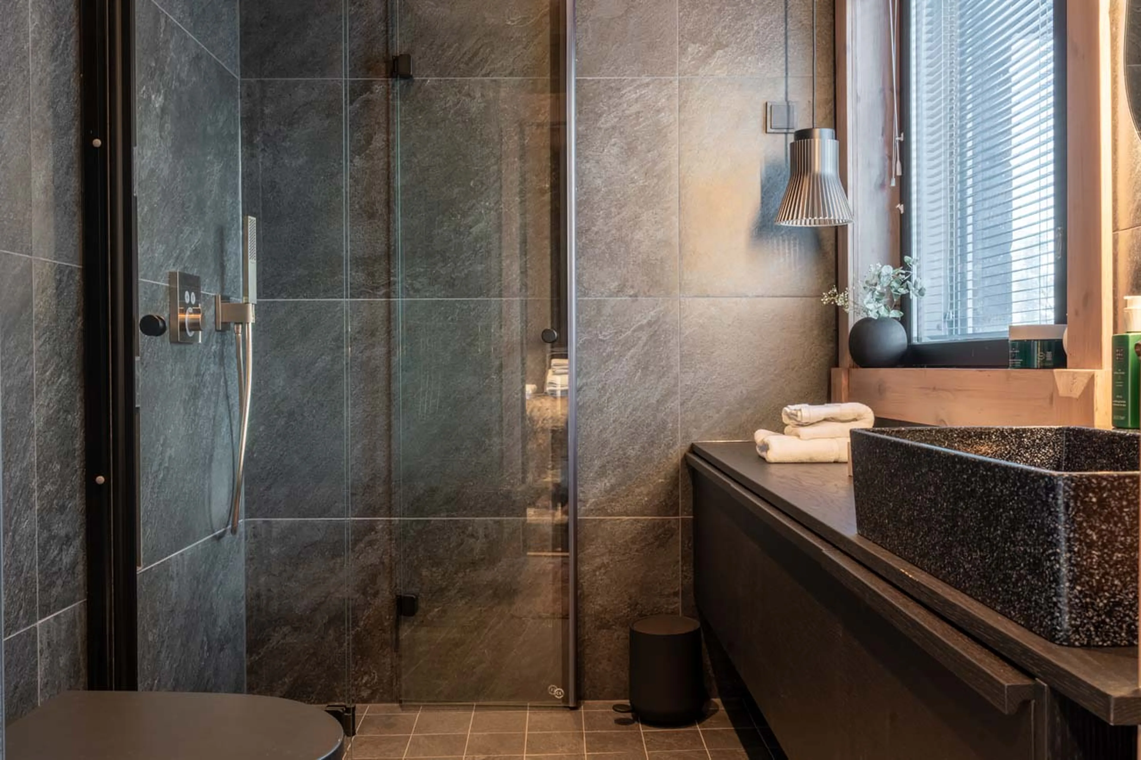 Shower room at Chalet Utsu in Levi, Finland