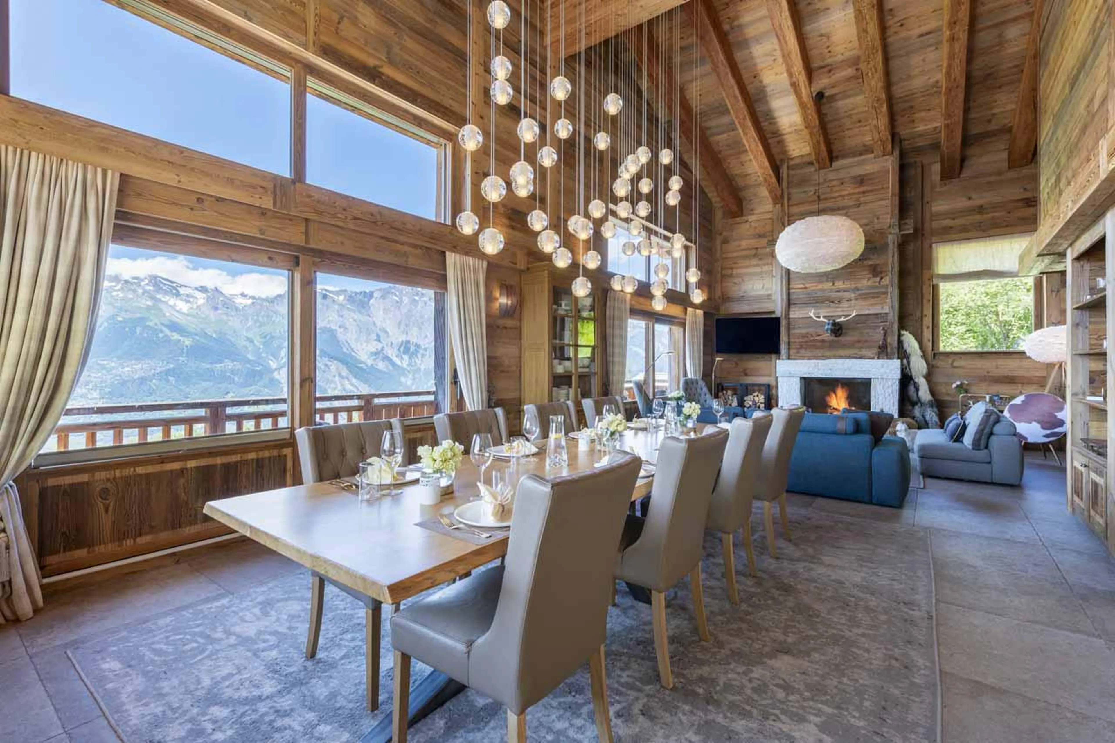 Dining table at Chalet V in La Tzoumaz