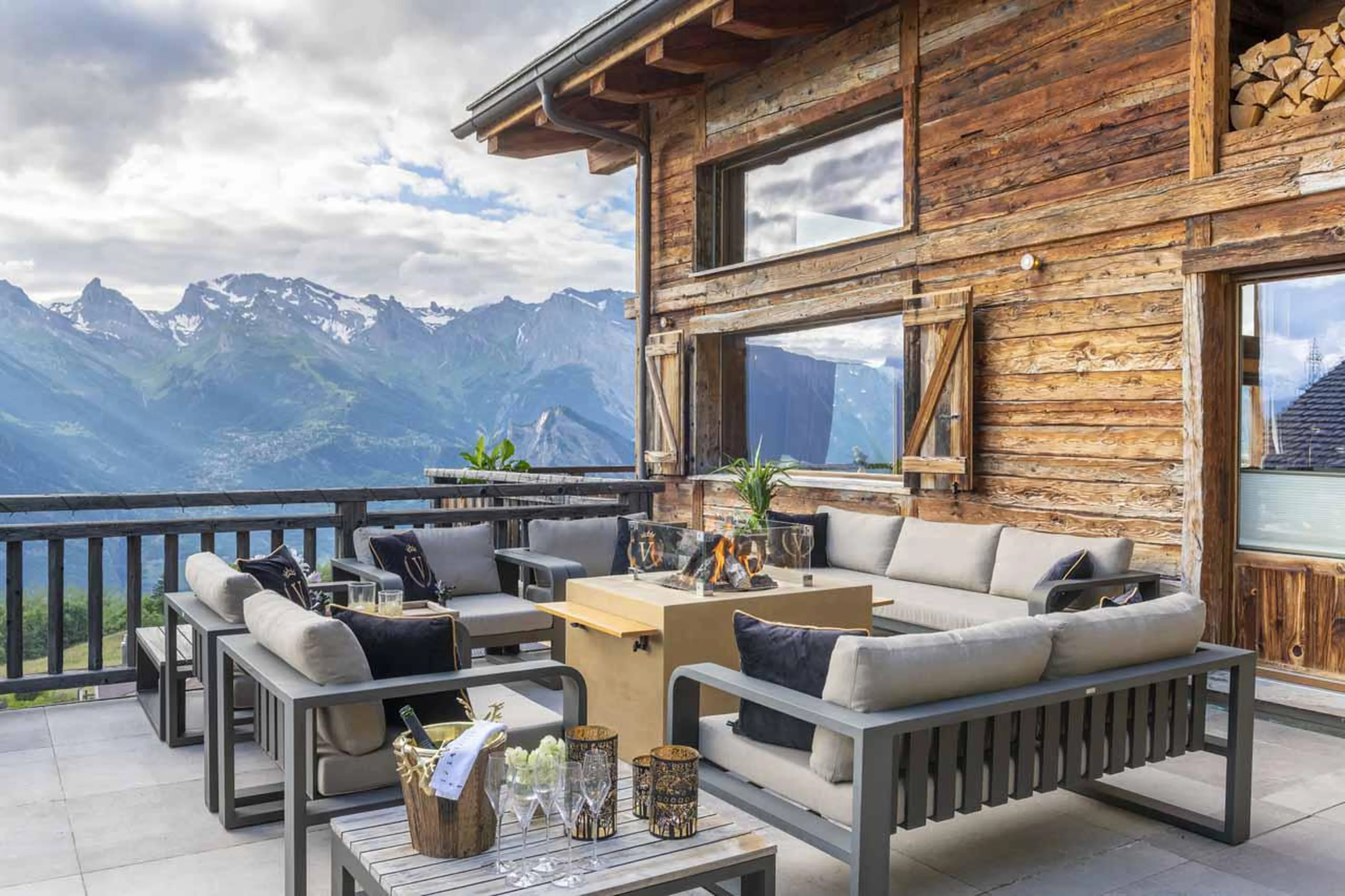 Furnished terrace at Chalet V in La Tzoumaz