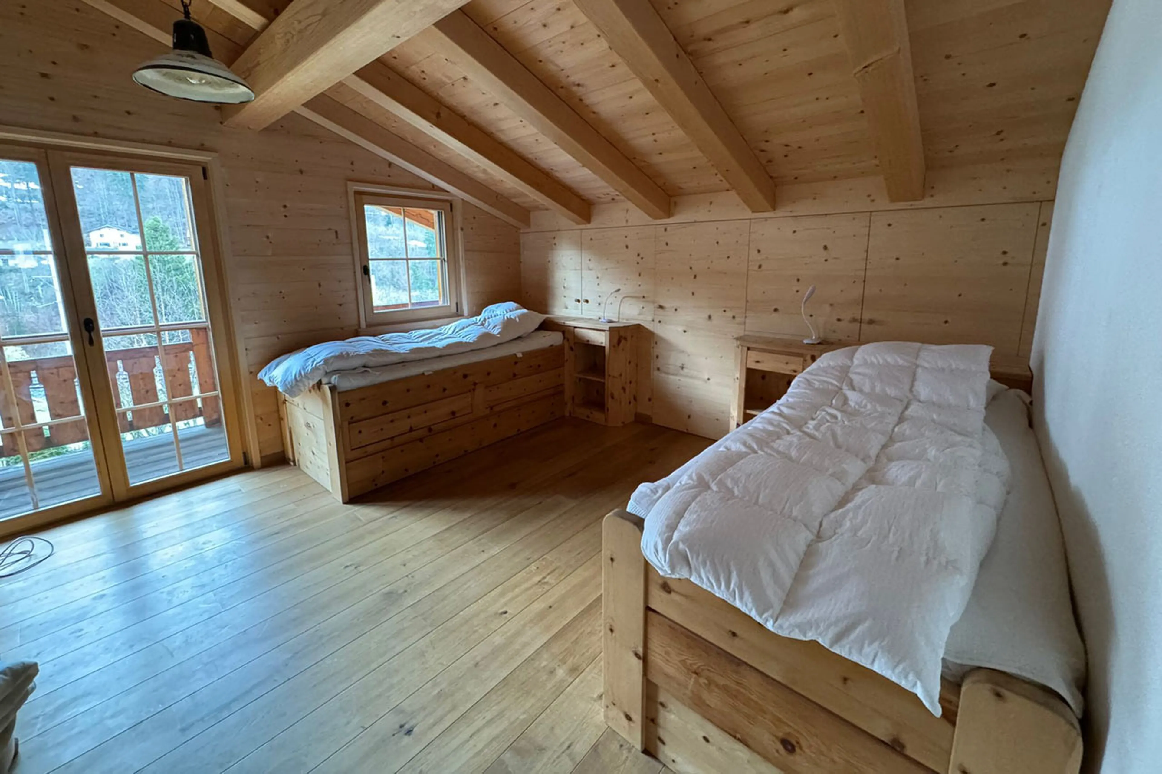 Twin bedroom at Chalet Verbena in Klosters