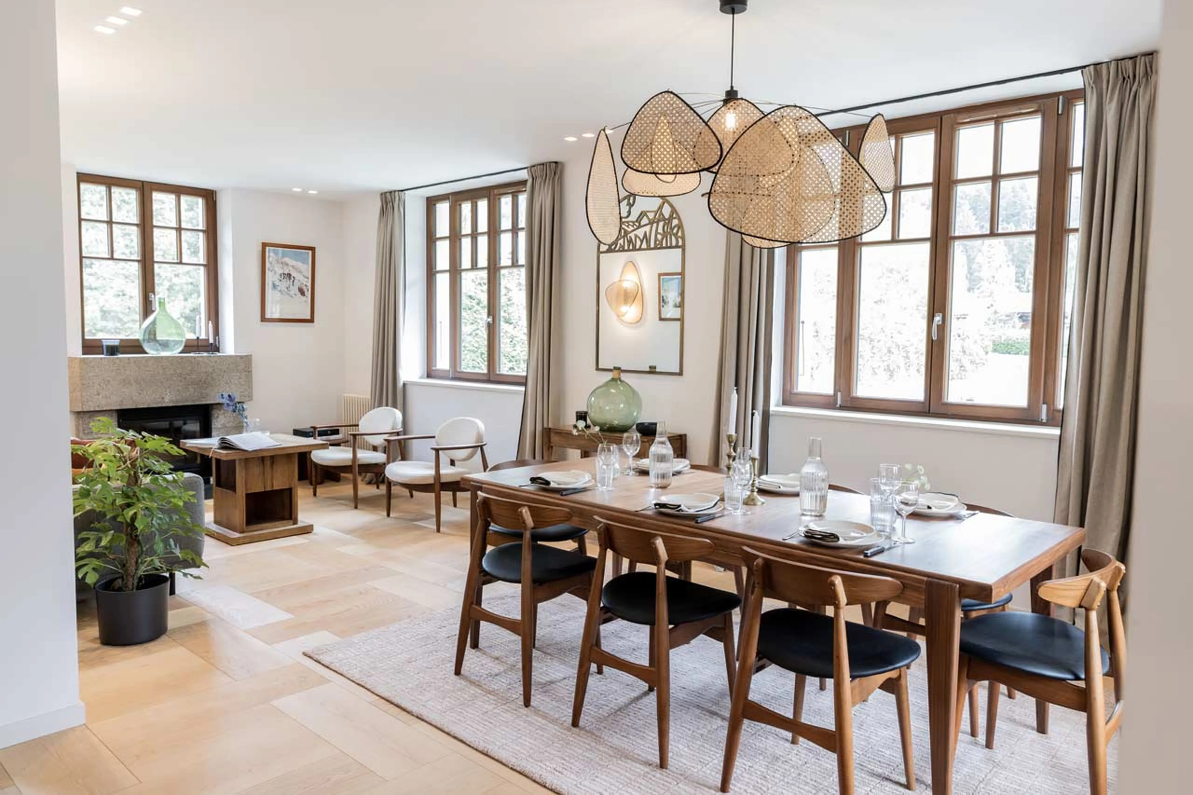 Dining table at Chalet Le Volet Rouge in Chamonix