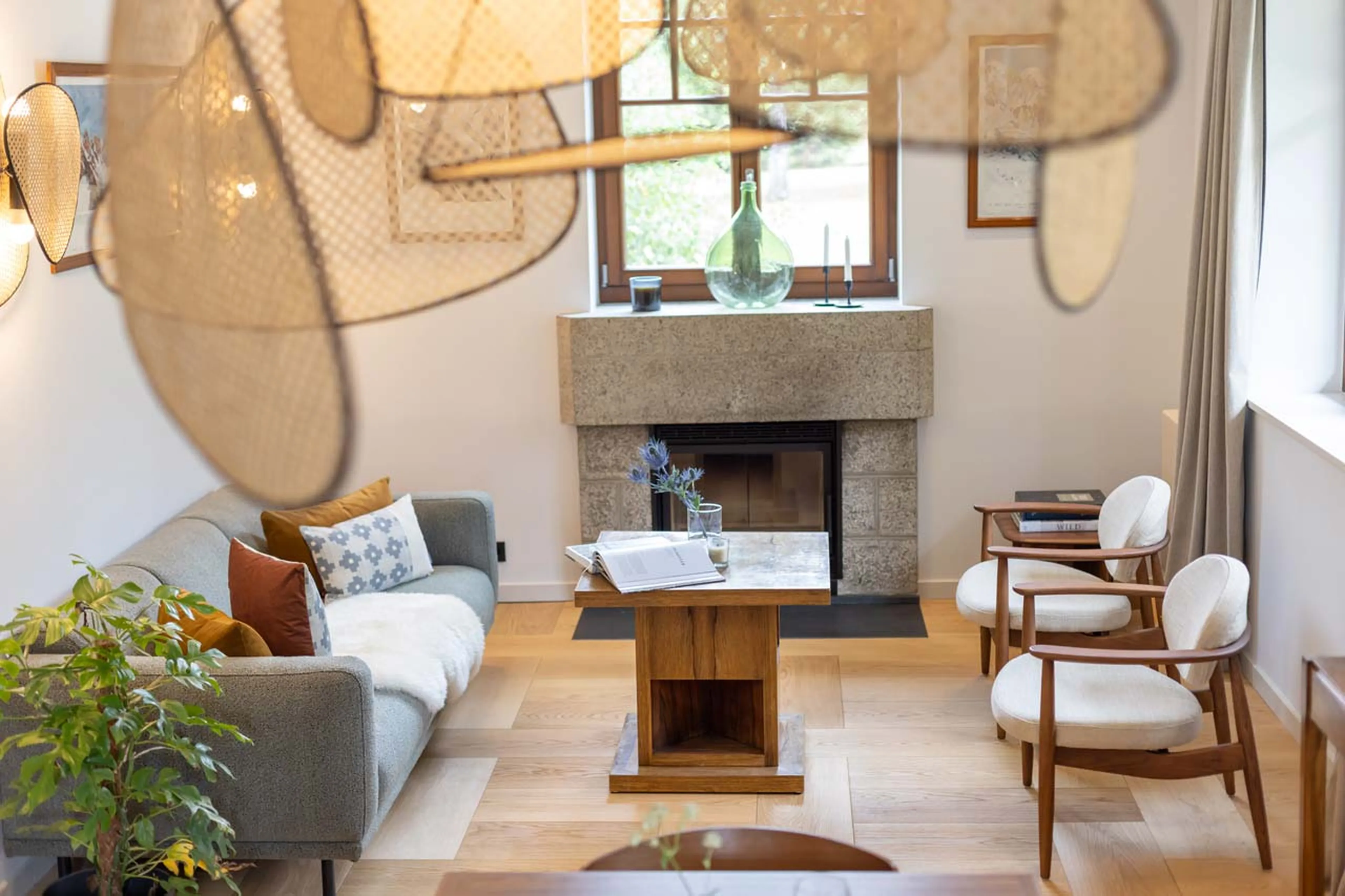 Sofa in living room at Chalet Le Volet Rouge in Chamonix