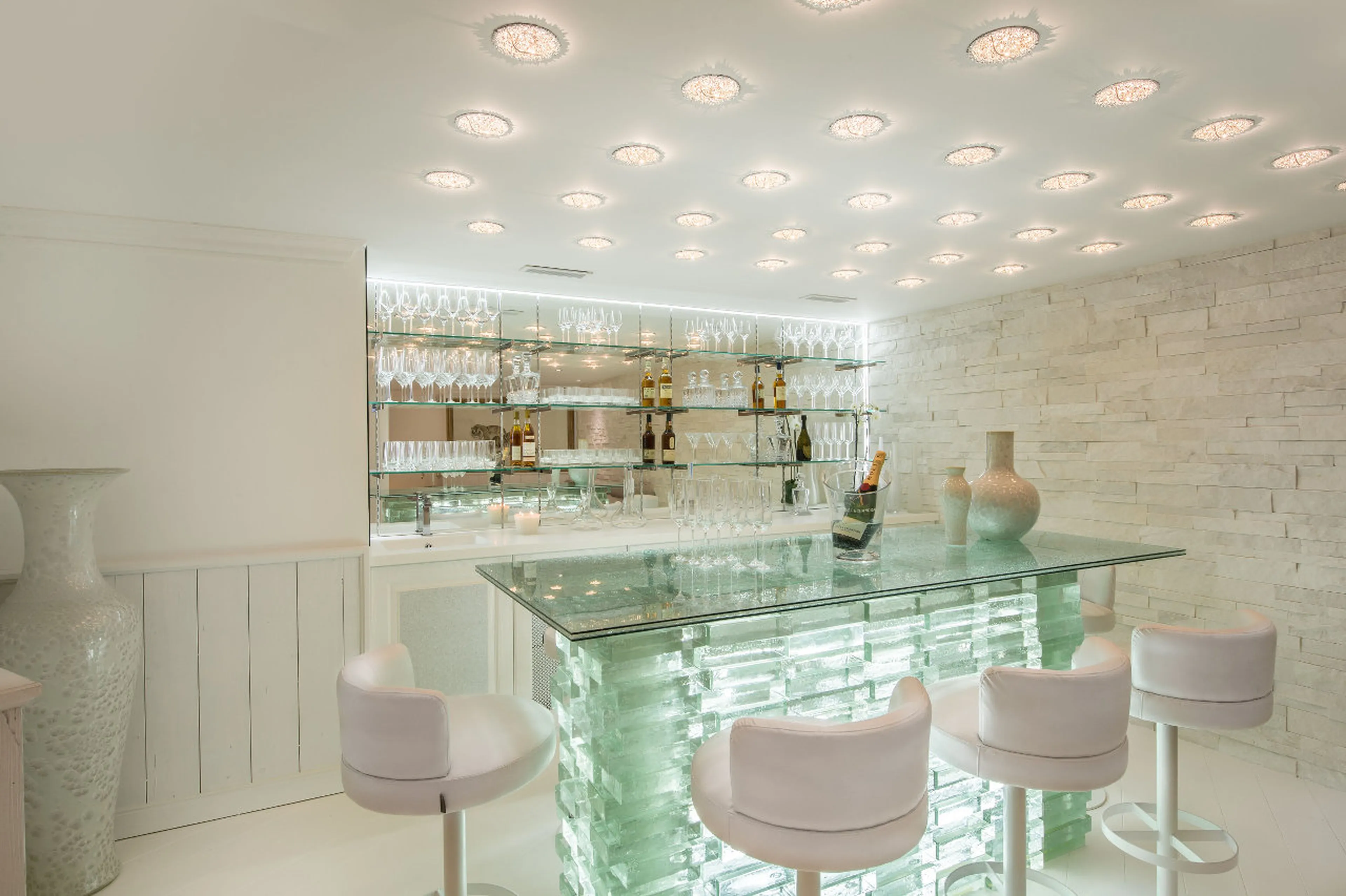 Tastefully designed bar area of Chalet White Dream in Courchevel 1850