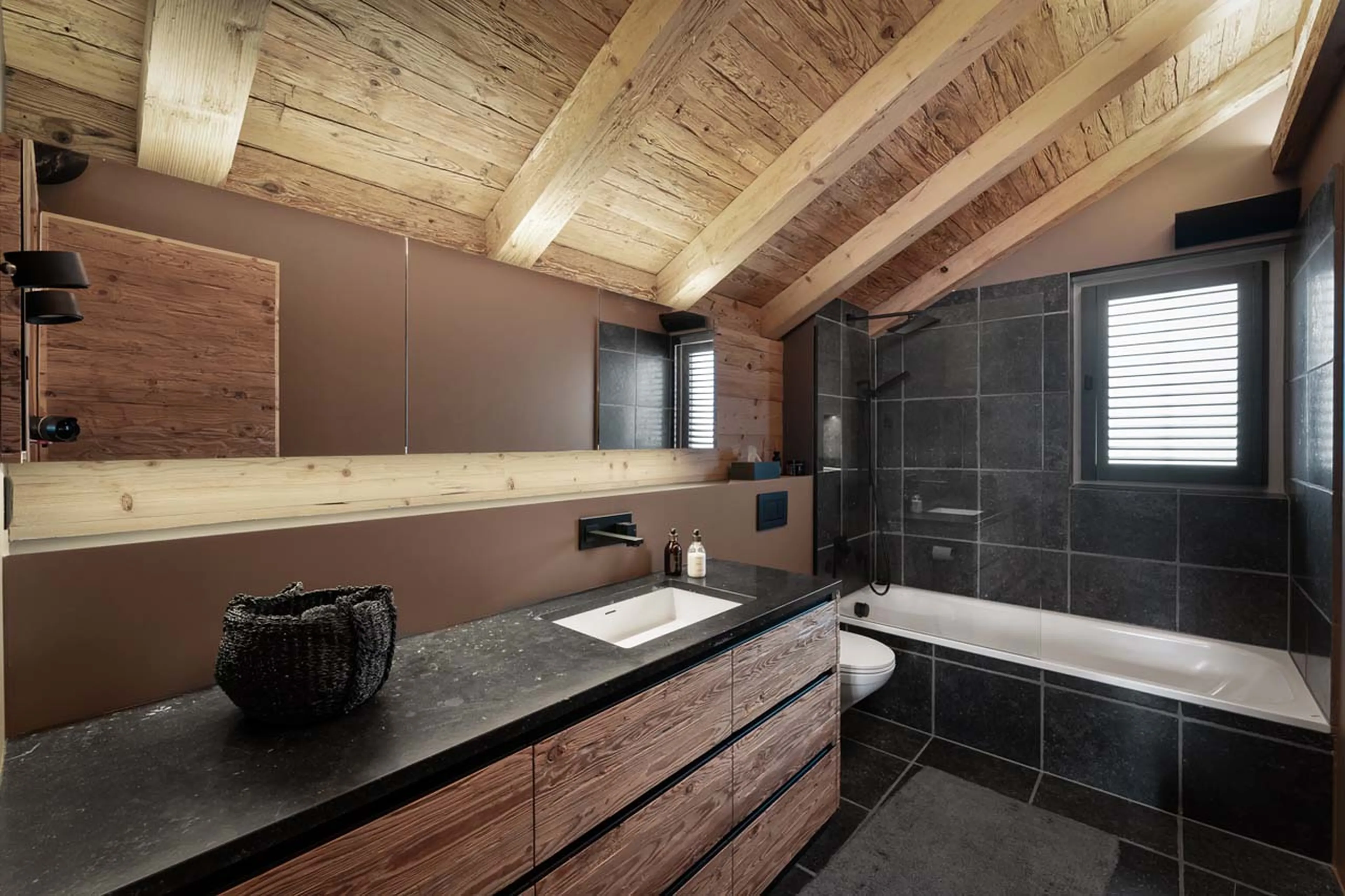 En-suite bathroom in Chalet Wood, Davos