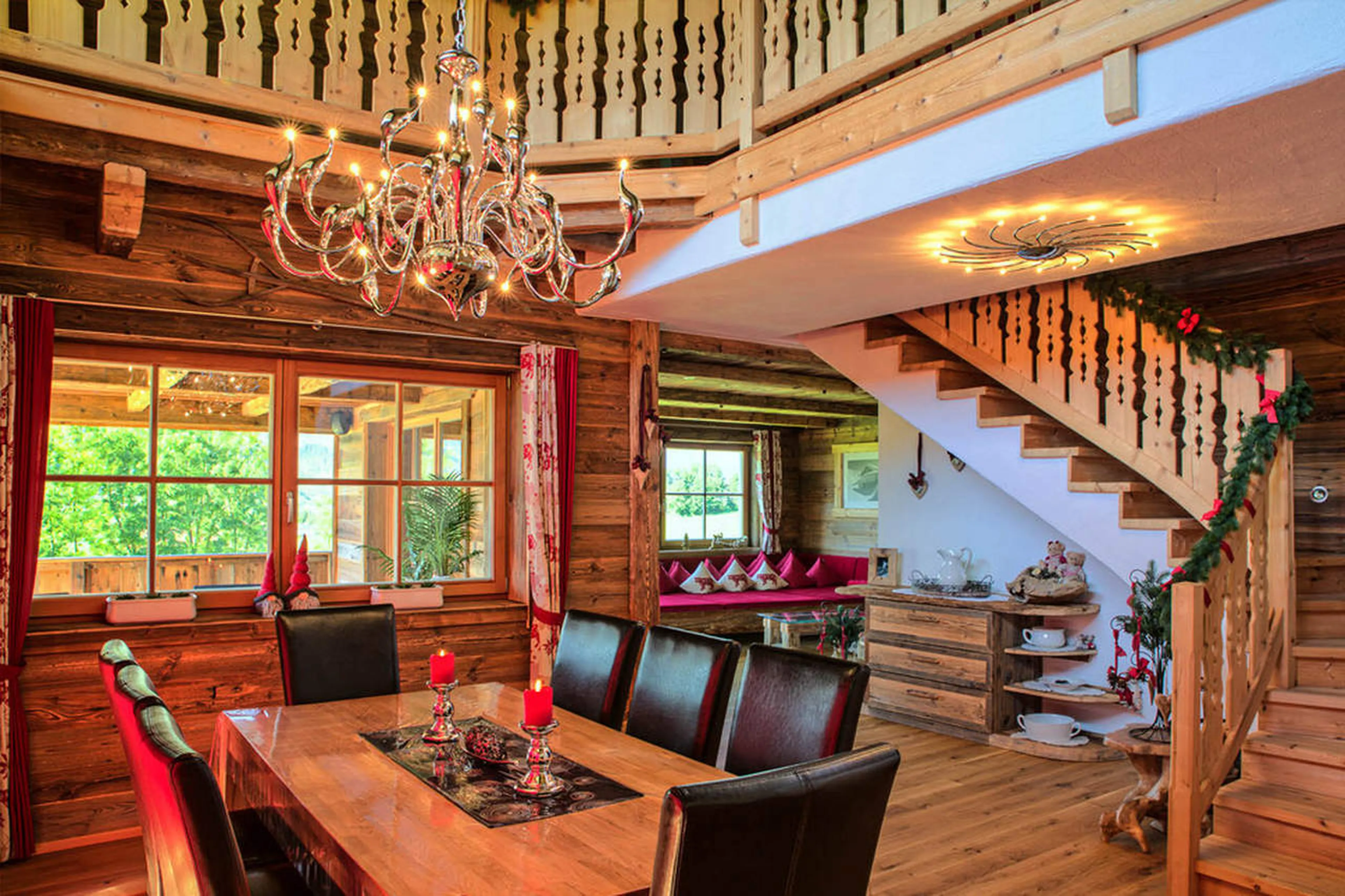 Open-plan dining area of Chalet Ziller in Zillertal