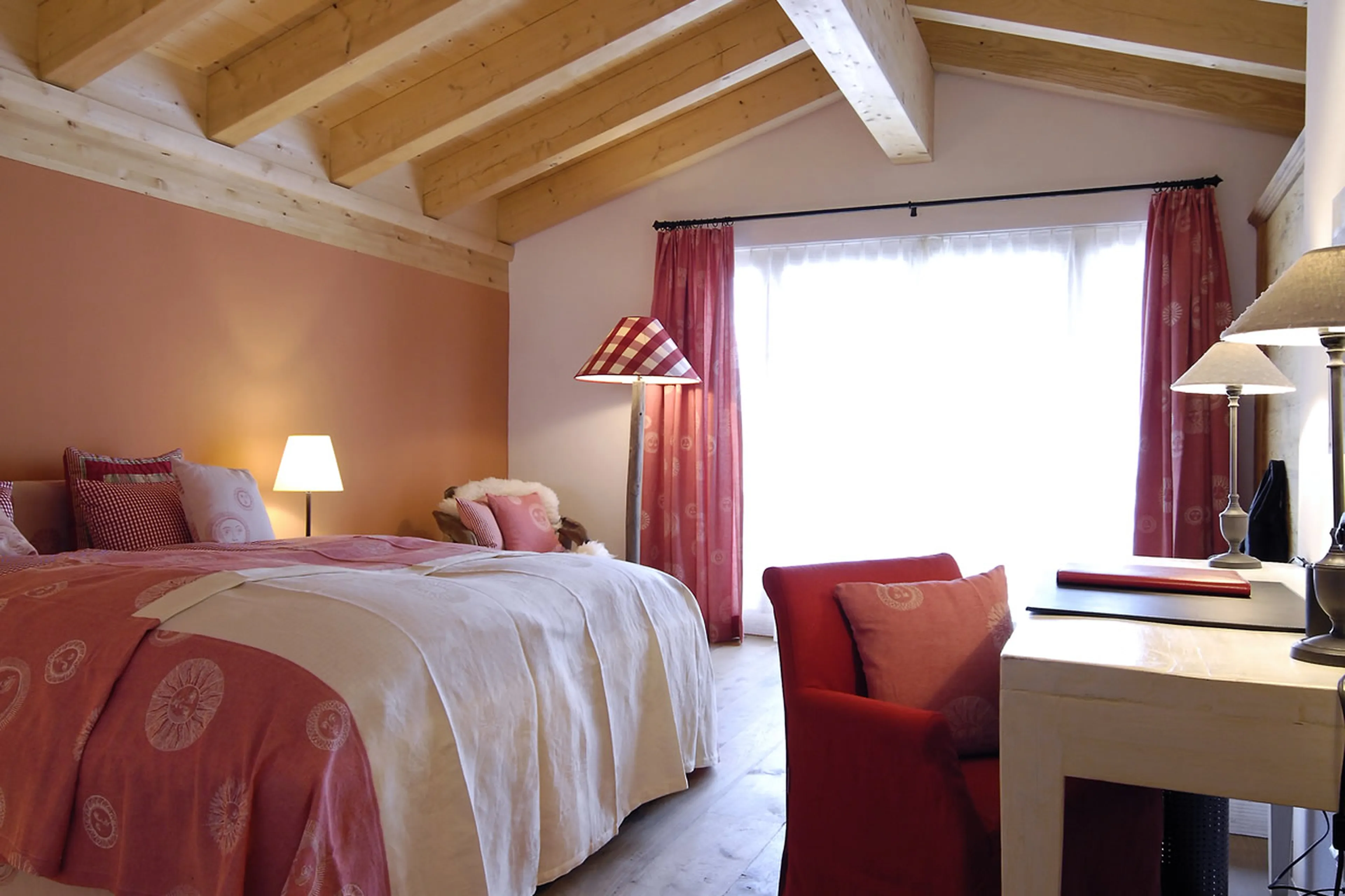 Madrisa double bedroom in Chesa Falcun in Klosters