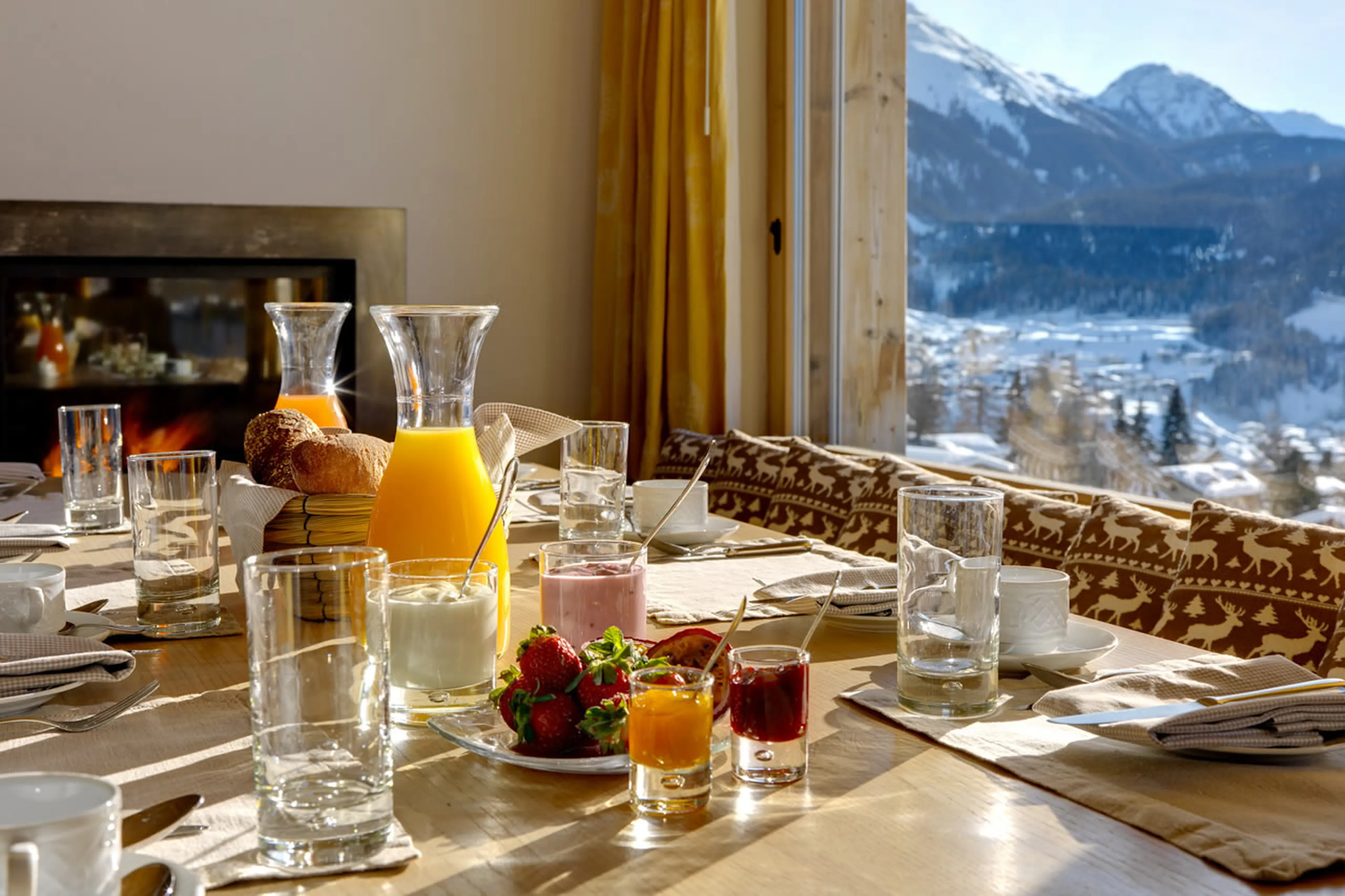 Breakfast table of Chesa Falcun in Klosters