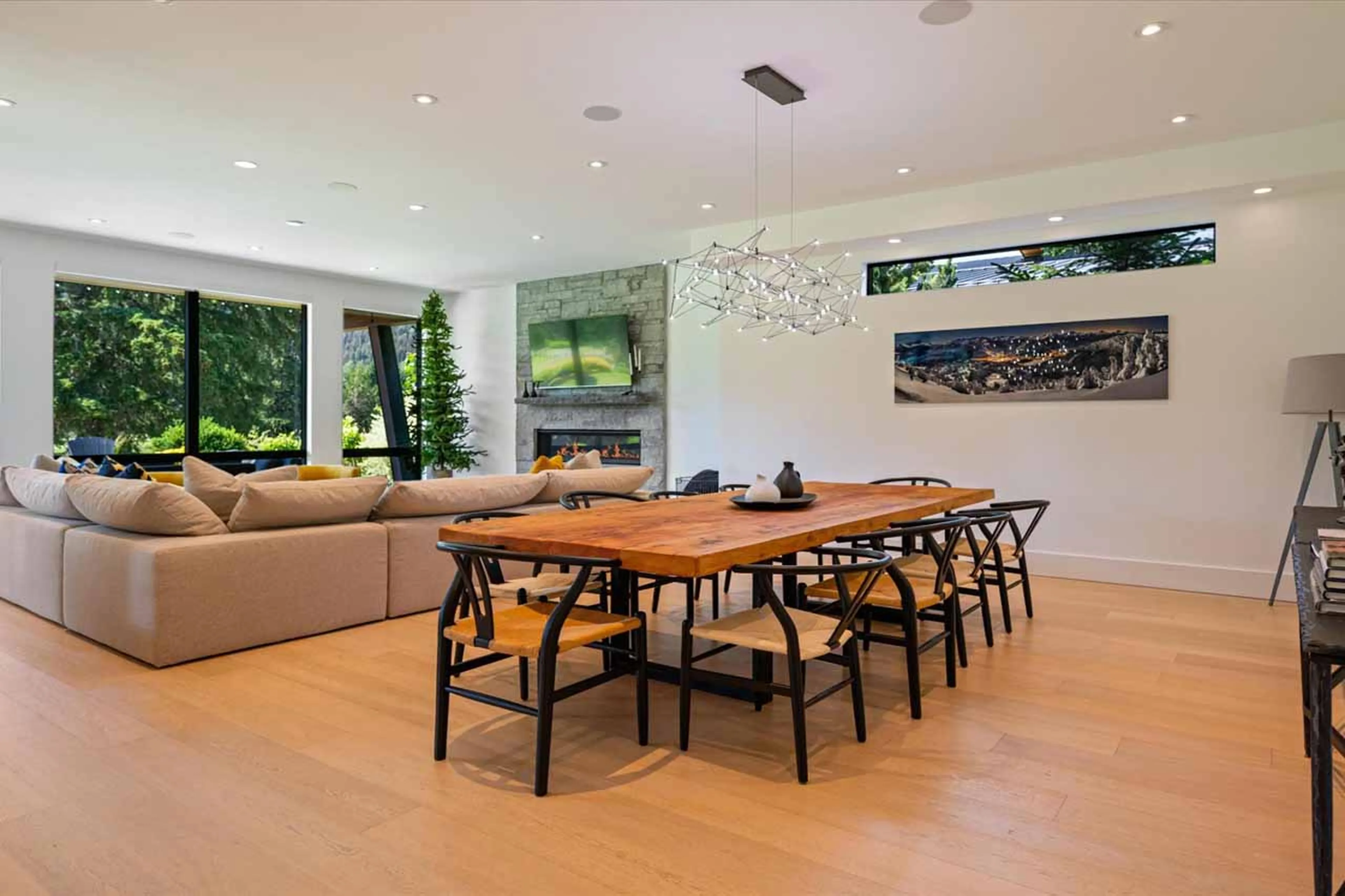 Dining area at Cypress Links in Whistler