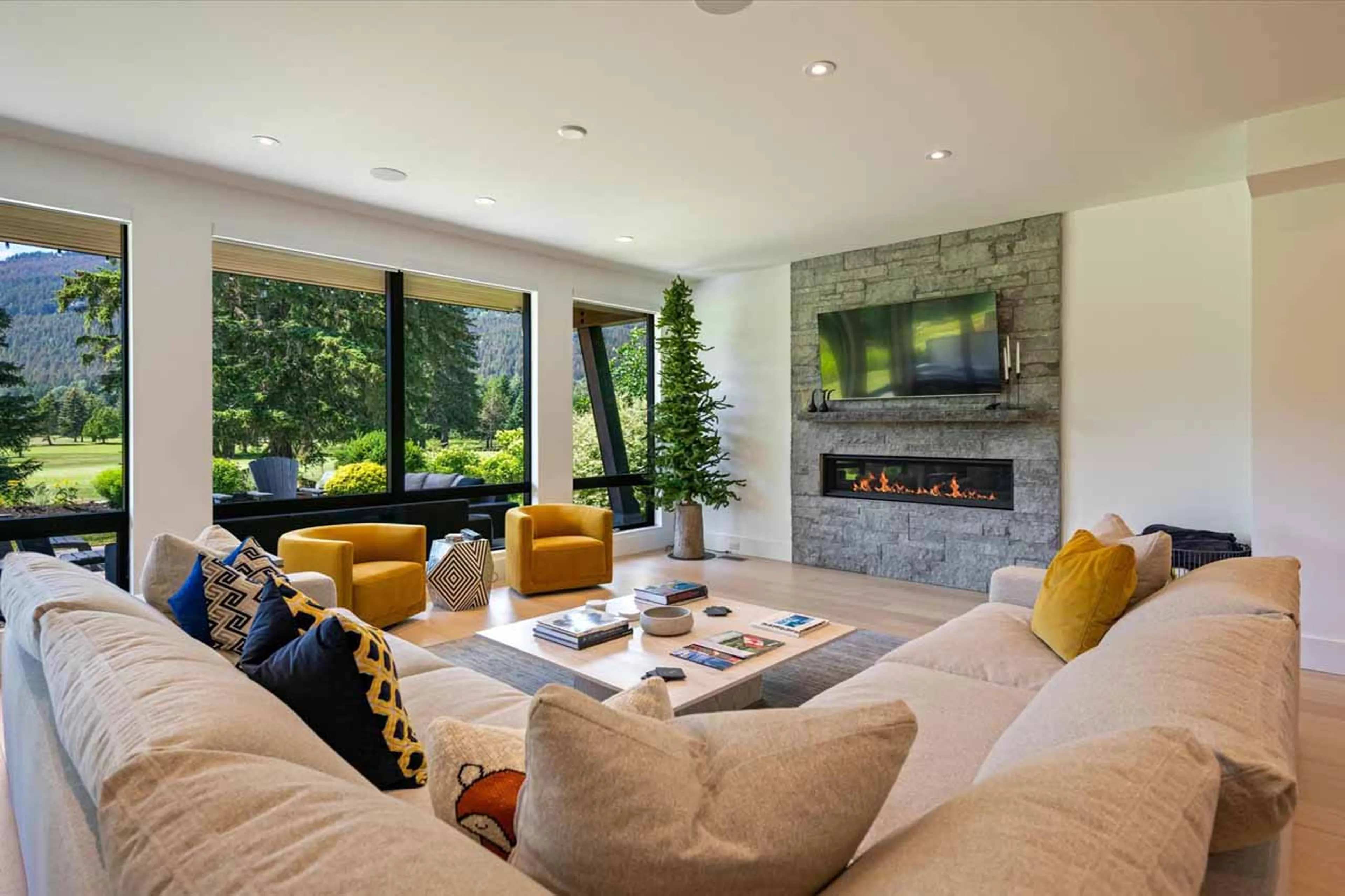 Living area at Cypress Links in Whistler