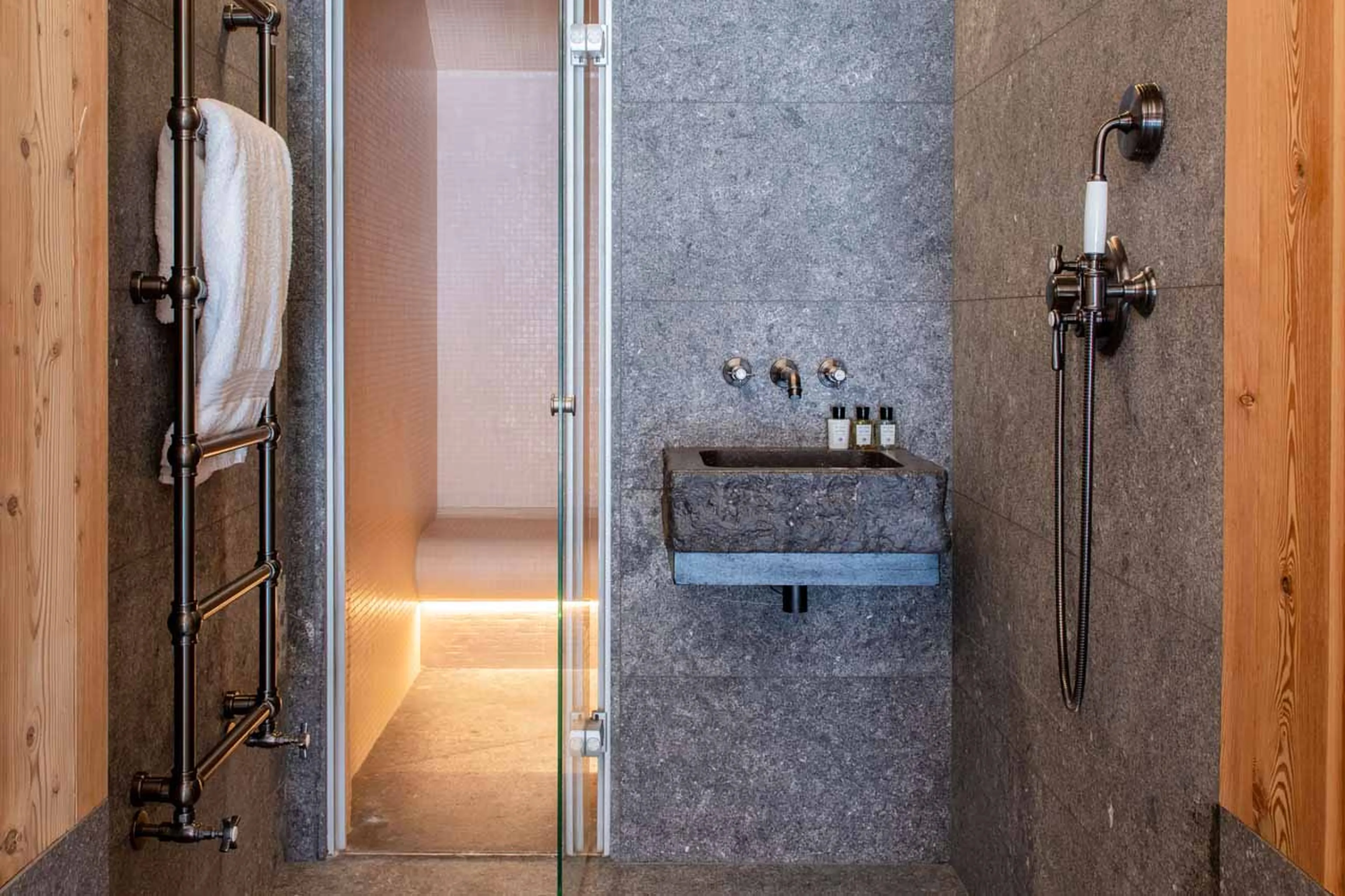 Shower & hammam at Chalet Domaine de l'Orme in Meribel