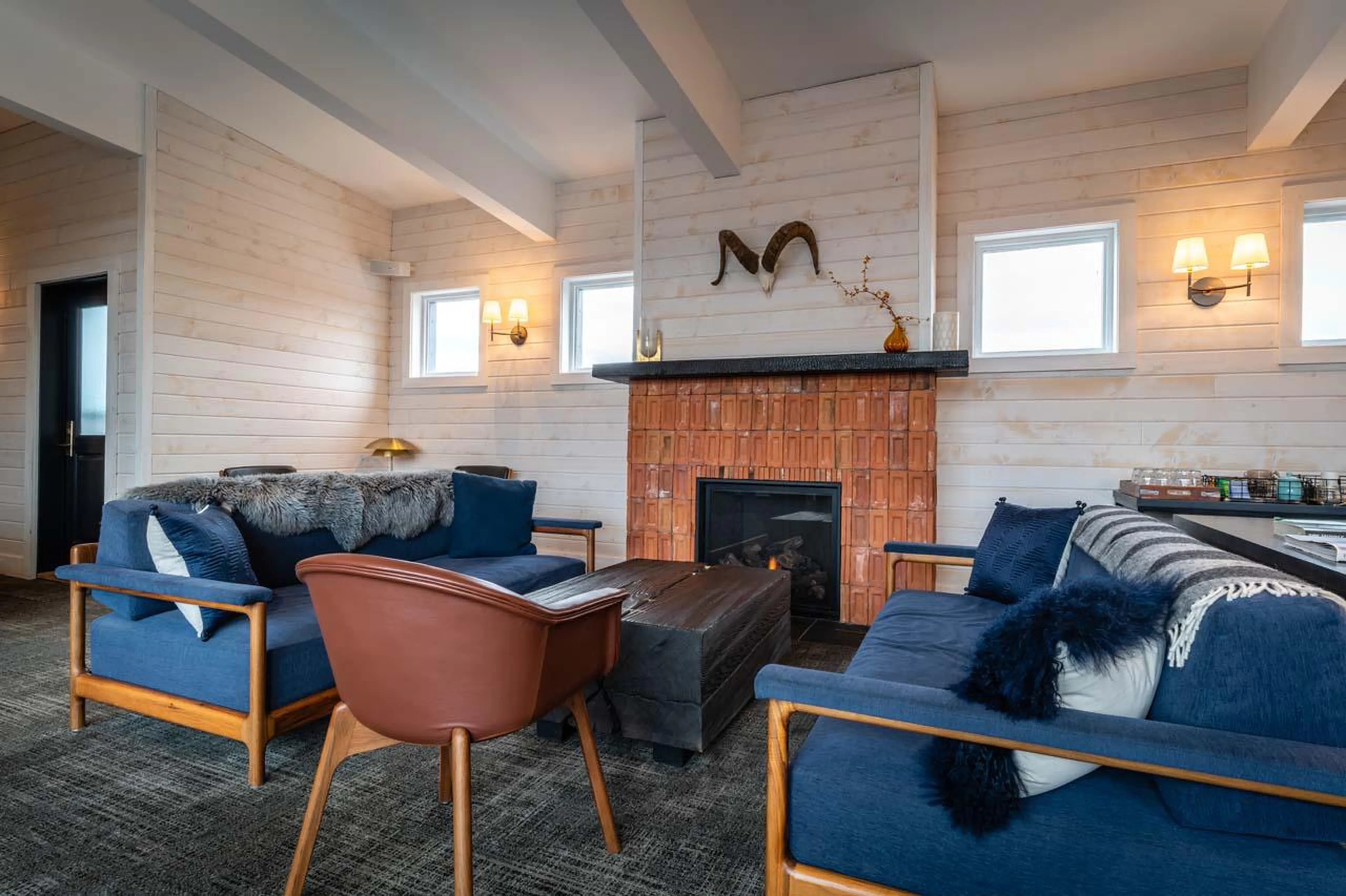 Lounge at Eleven Revelstoke Lodge