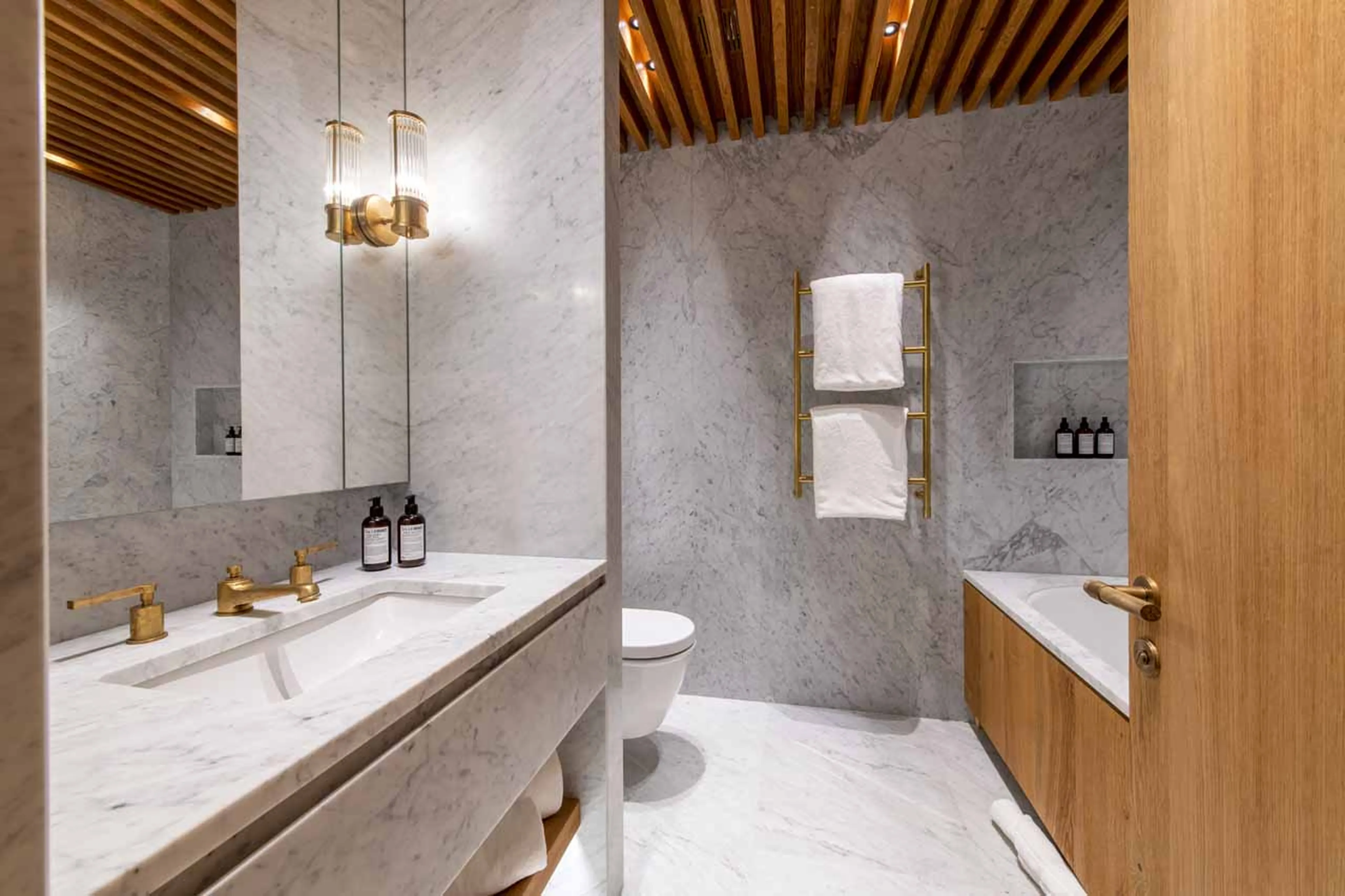 Bathroom six at Chalet Etoile du Nord - East Wing in Val d'Isere