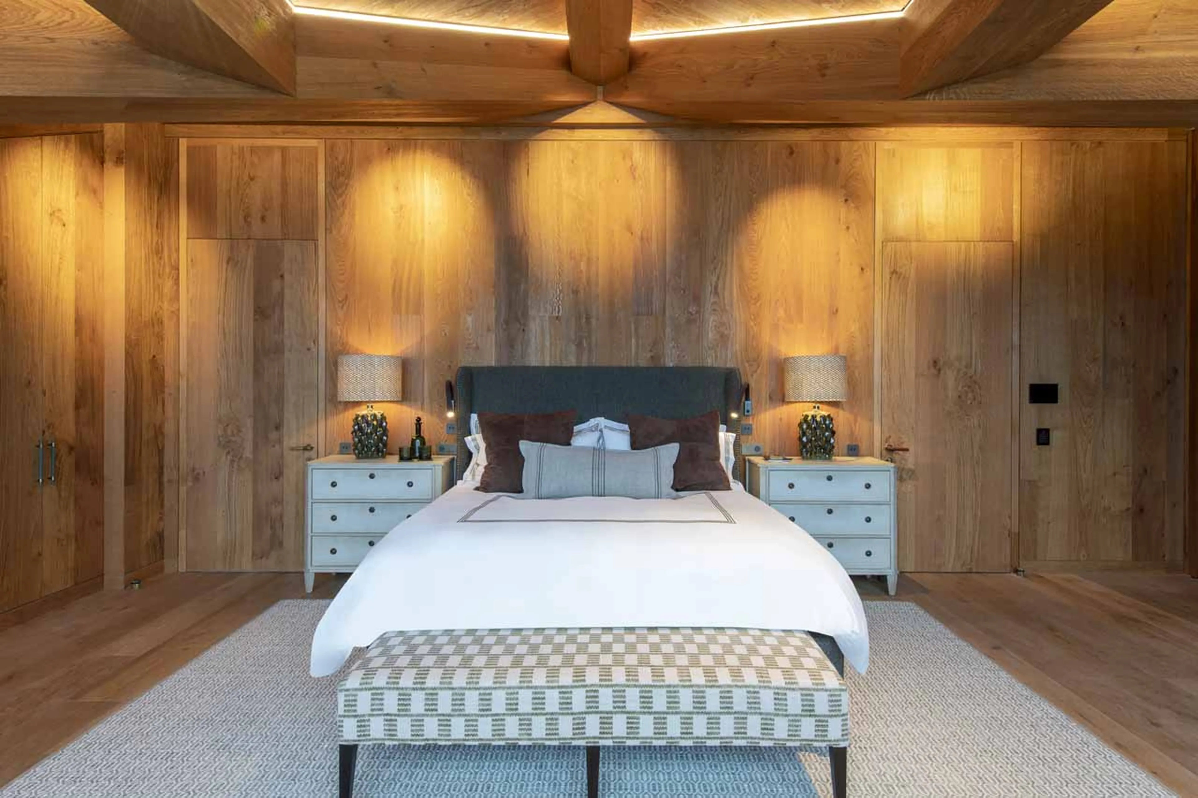 Double master bedroom at Chalet Etoile du Nord - East Wing in Val d'Isere