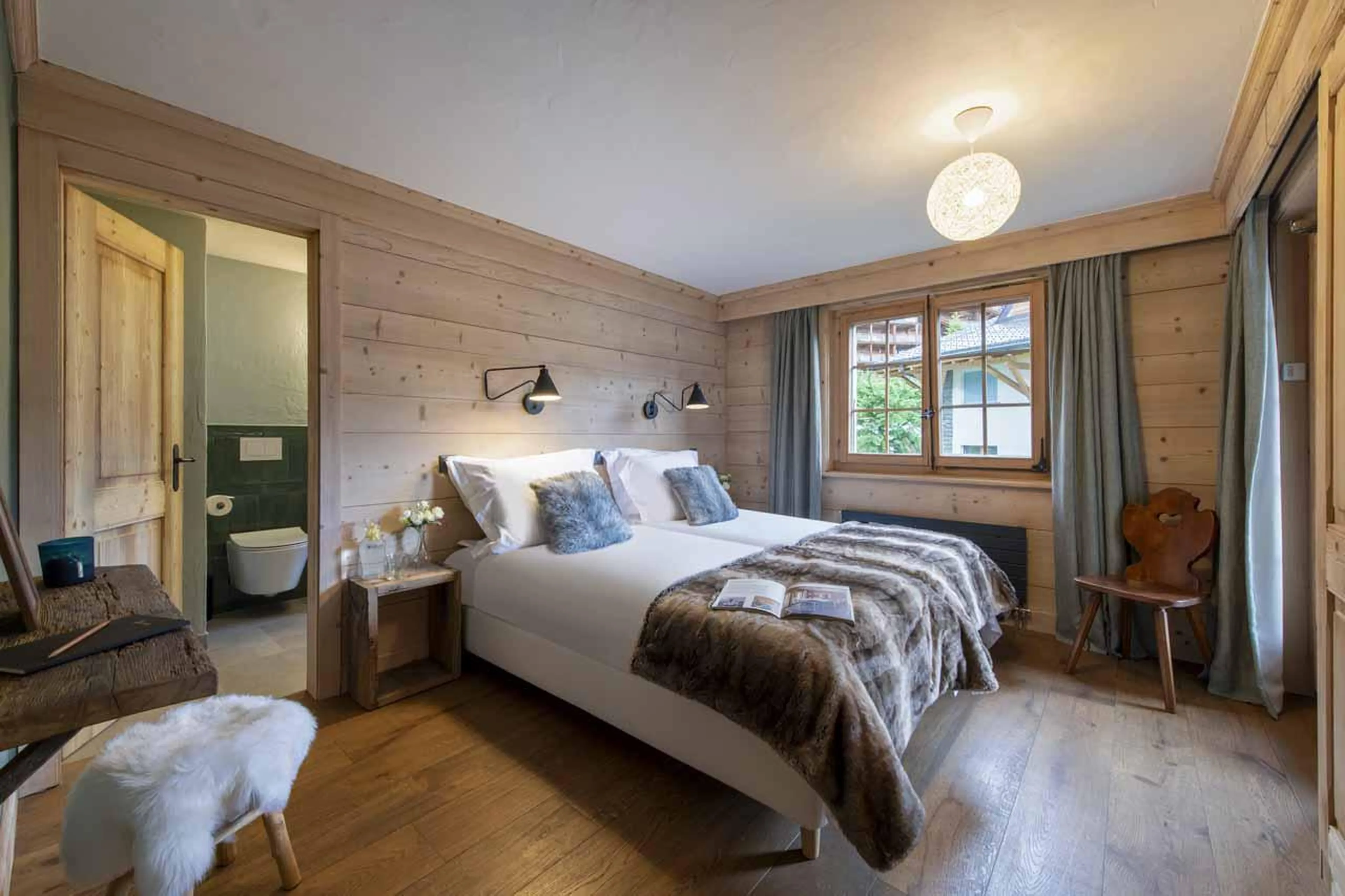 Master twin/double bedroom in Fleur de Lin 204, Verbier
