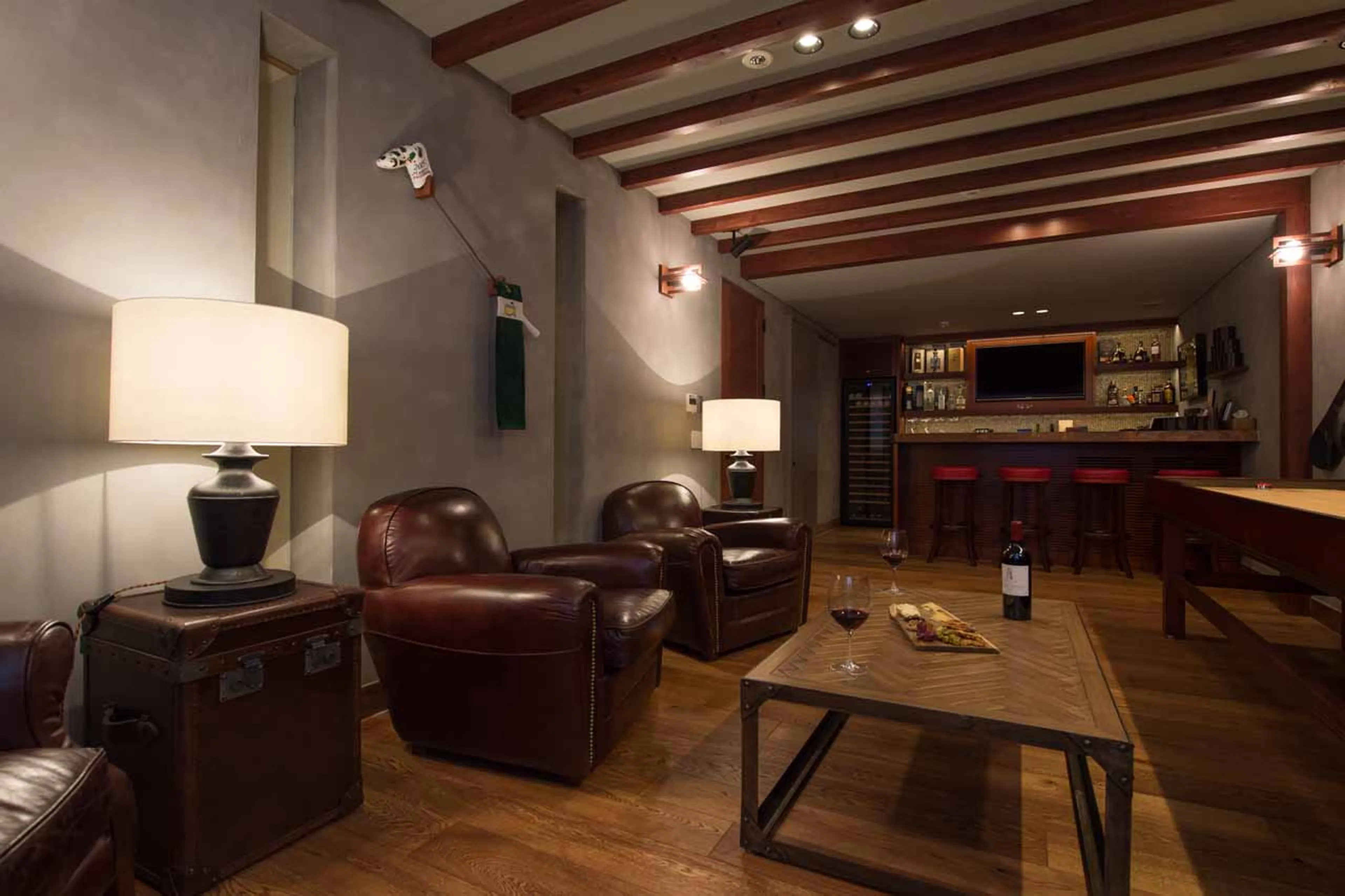 Man cave at Hakuchozan in Niseko