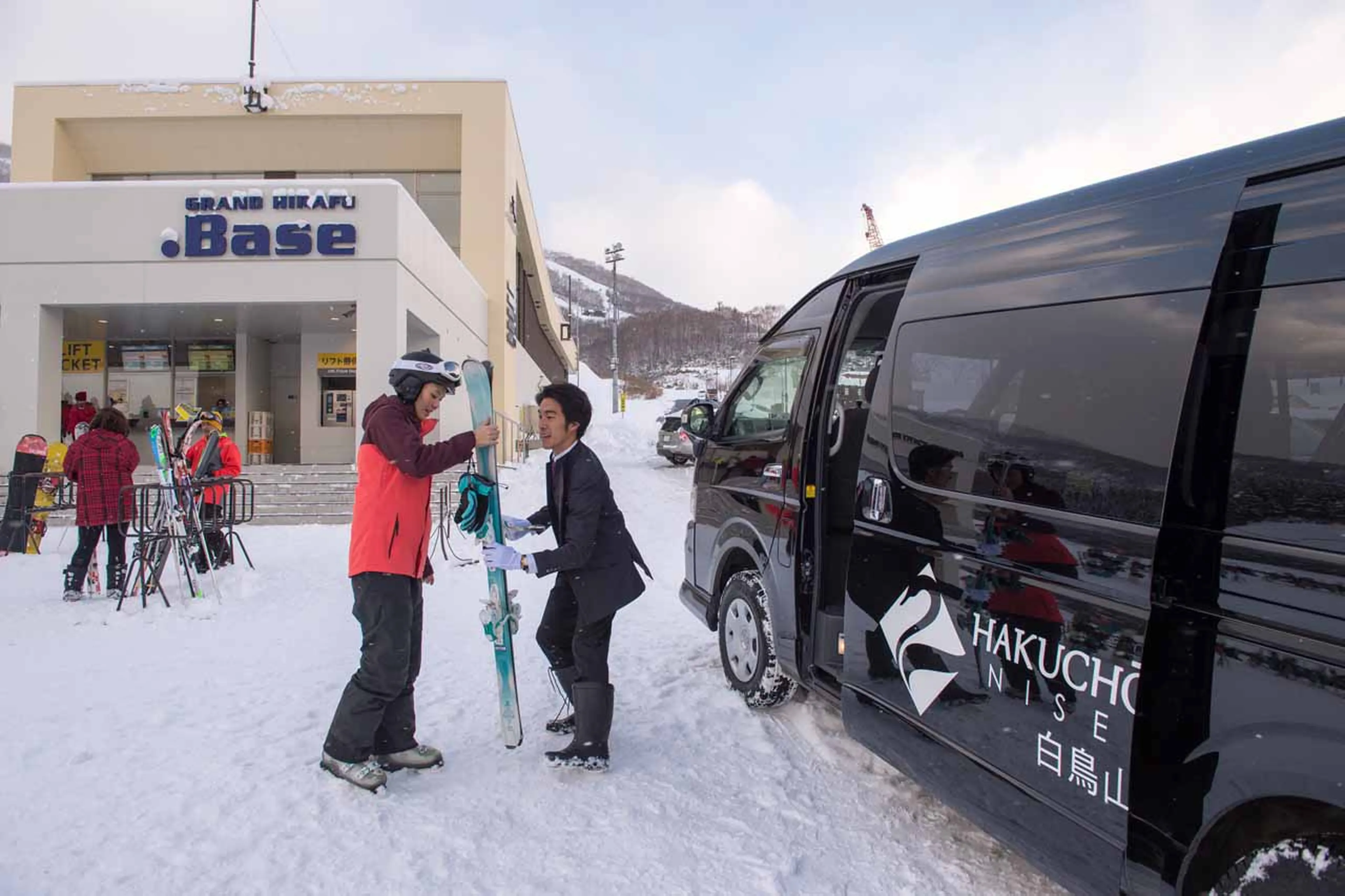 Driving service at Hakuchozan in Niseko