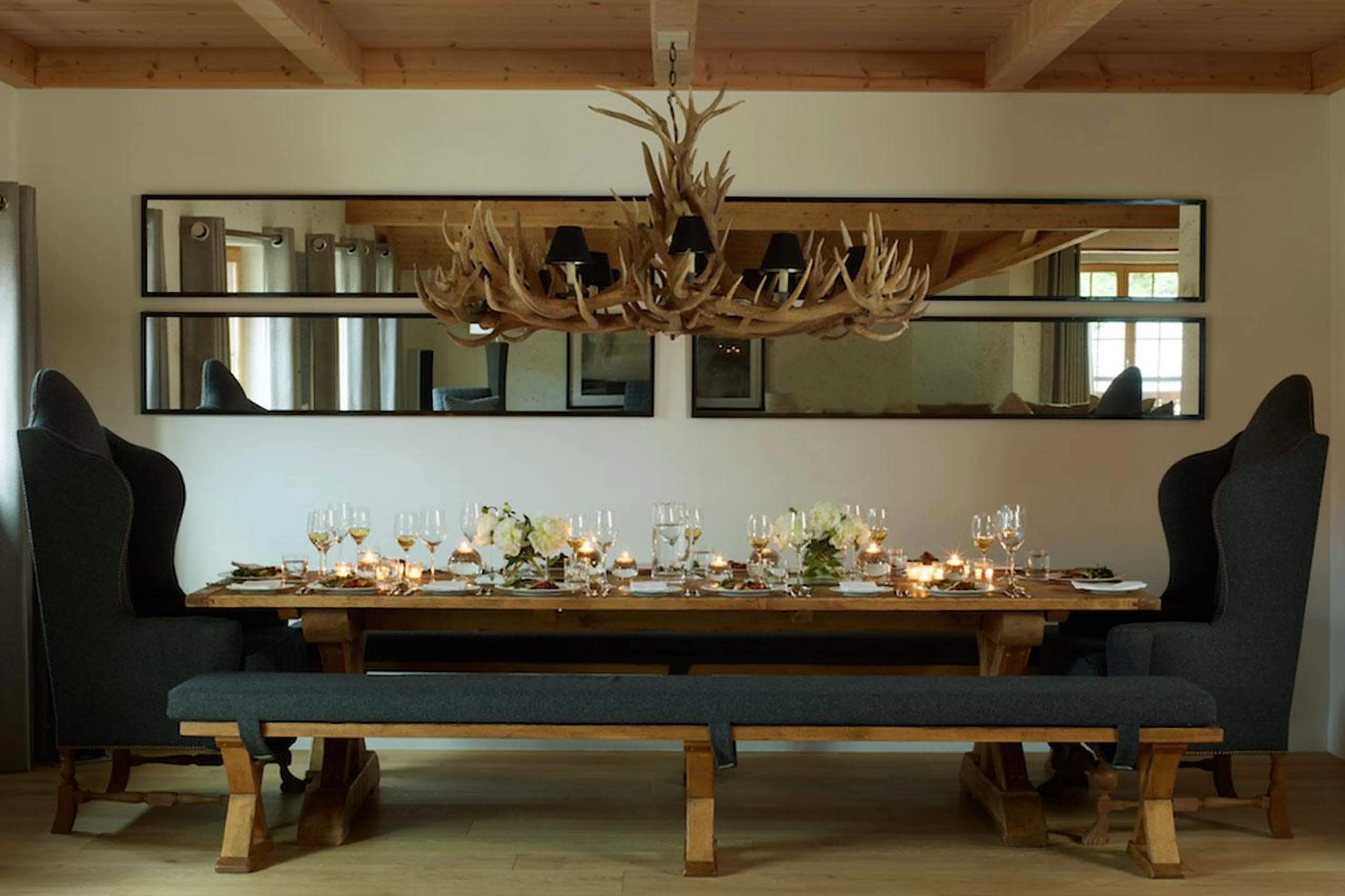 Dining table at Haus Alpina I in Klosters