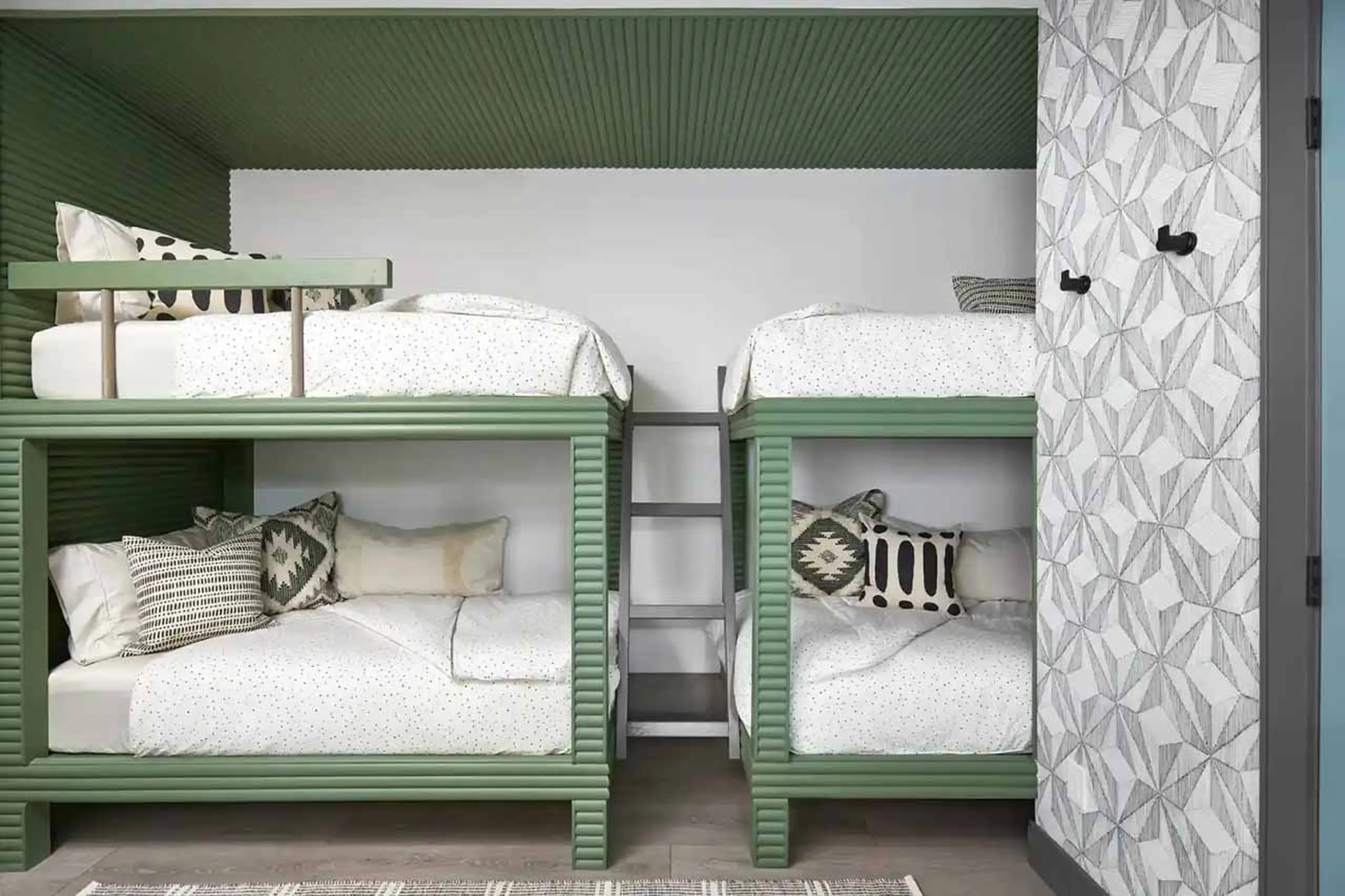 Bedroom 5 beds at Haus Heidi in Whistler