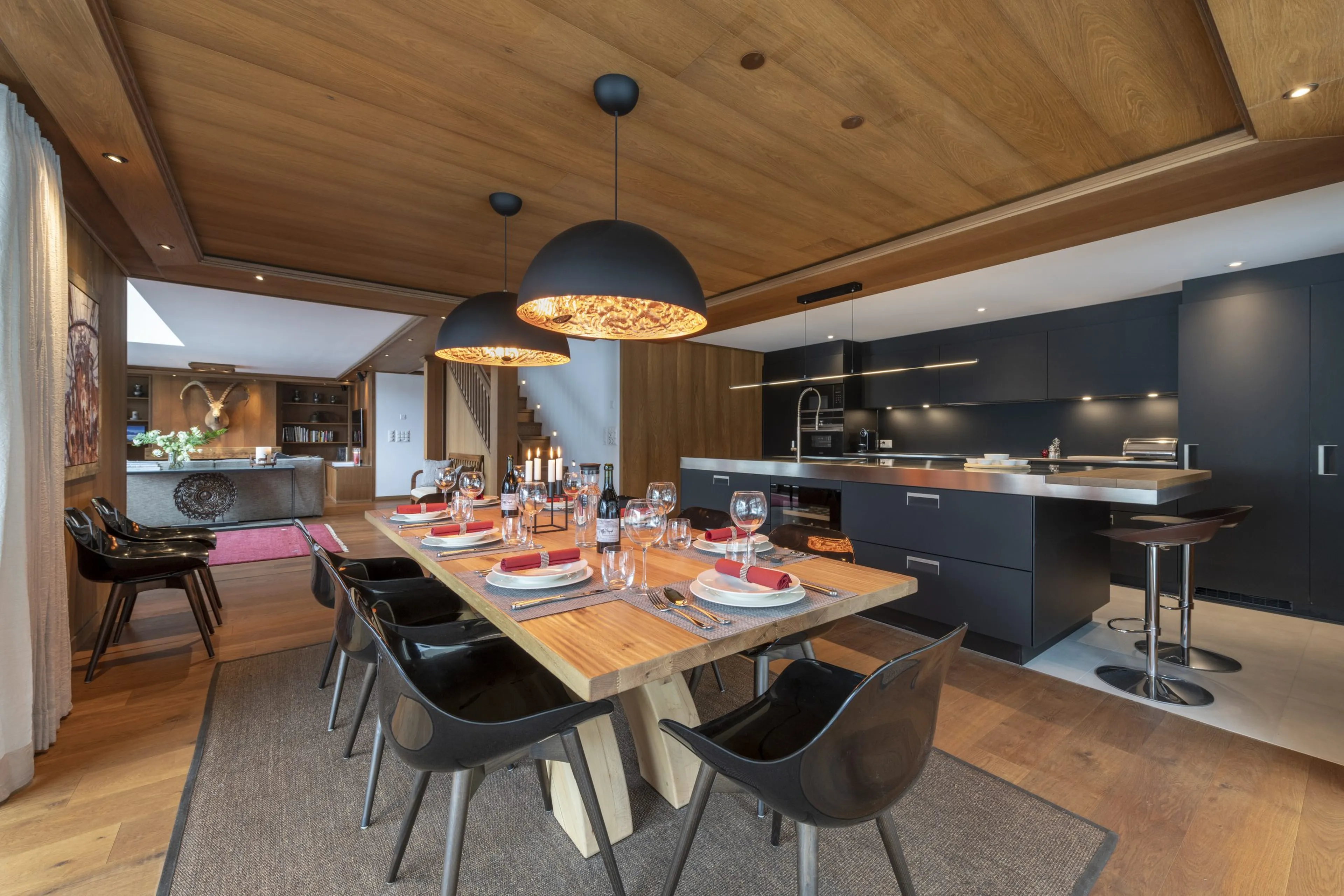Kitchen and dining area at Haus Leytron in Zermatt