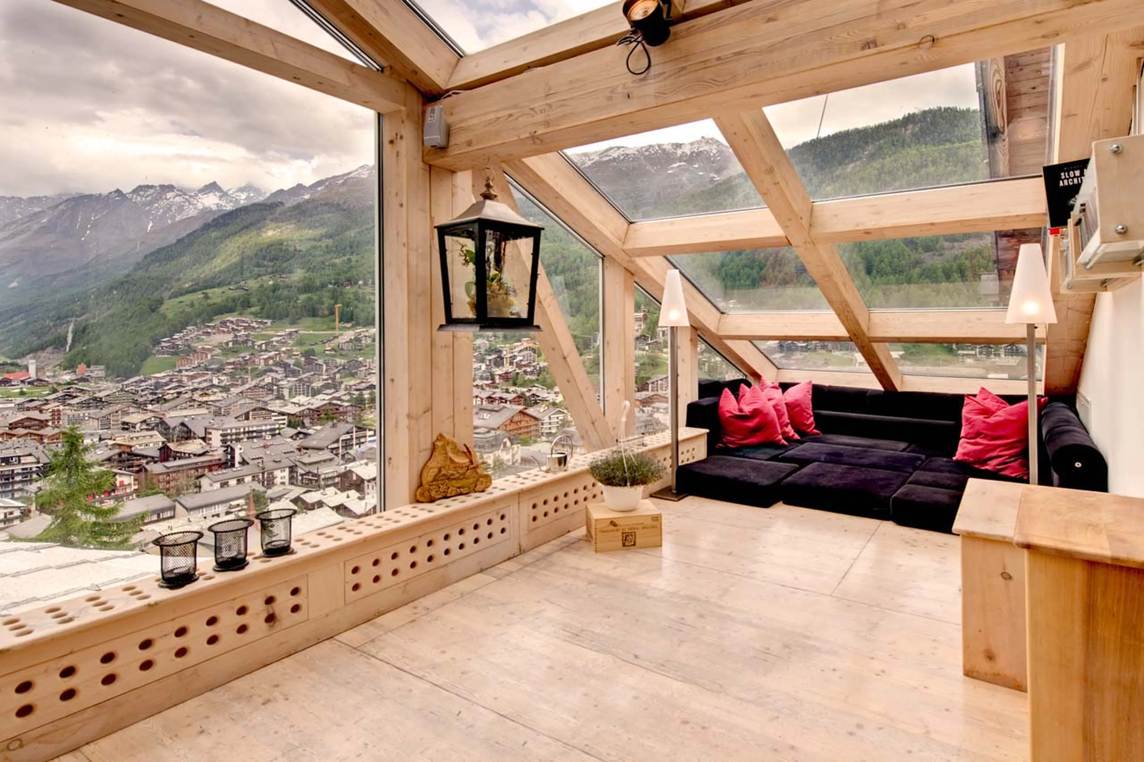 Chill out area in Heinz Julen Penthouse in Zermatt