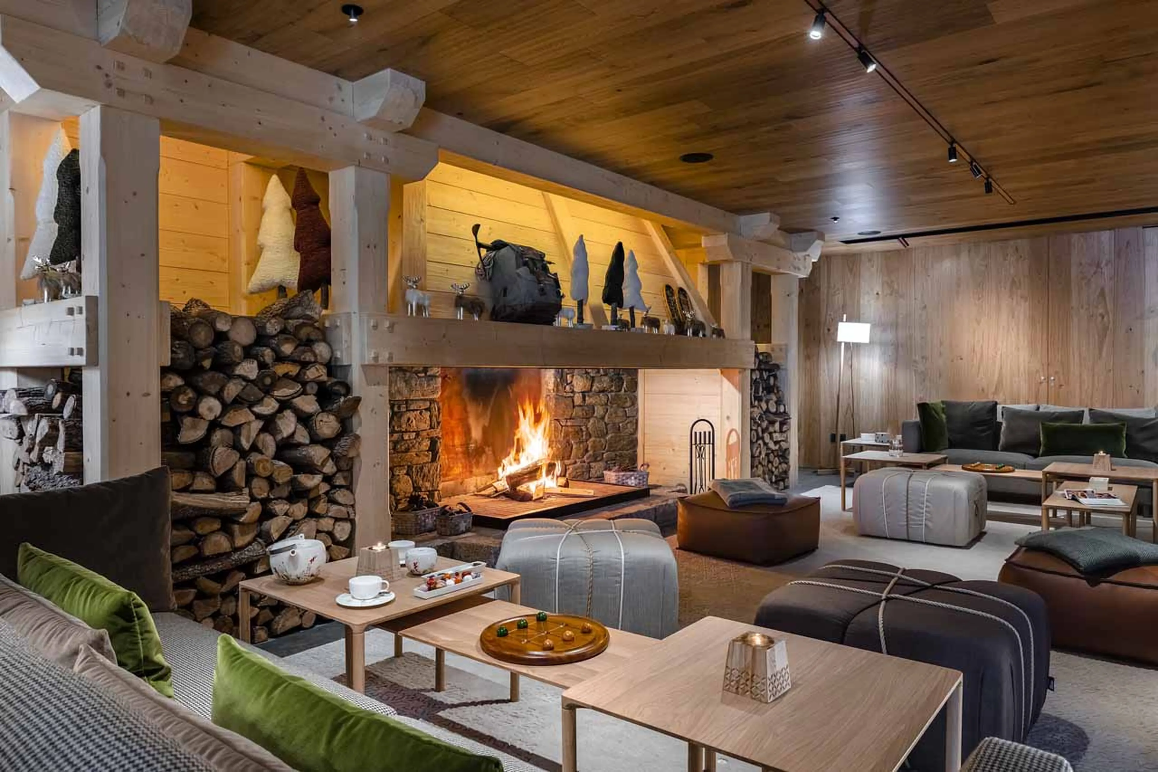 Hotel reception at  Hermitage Mountain Residence 250 in Soleu