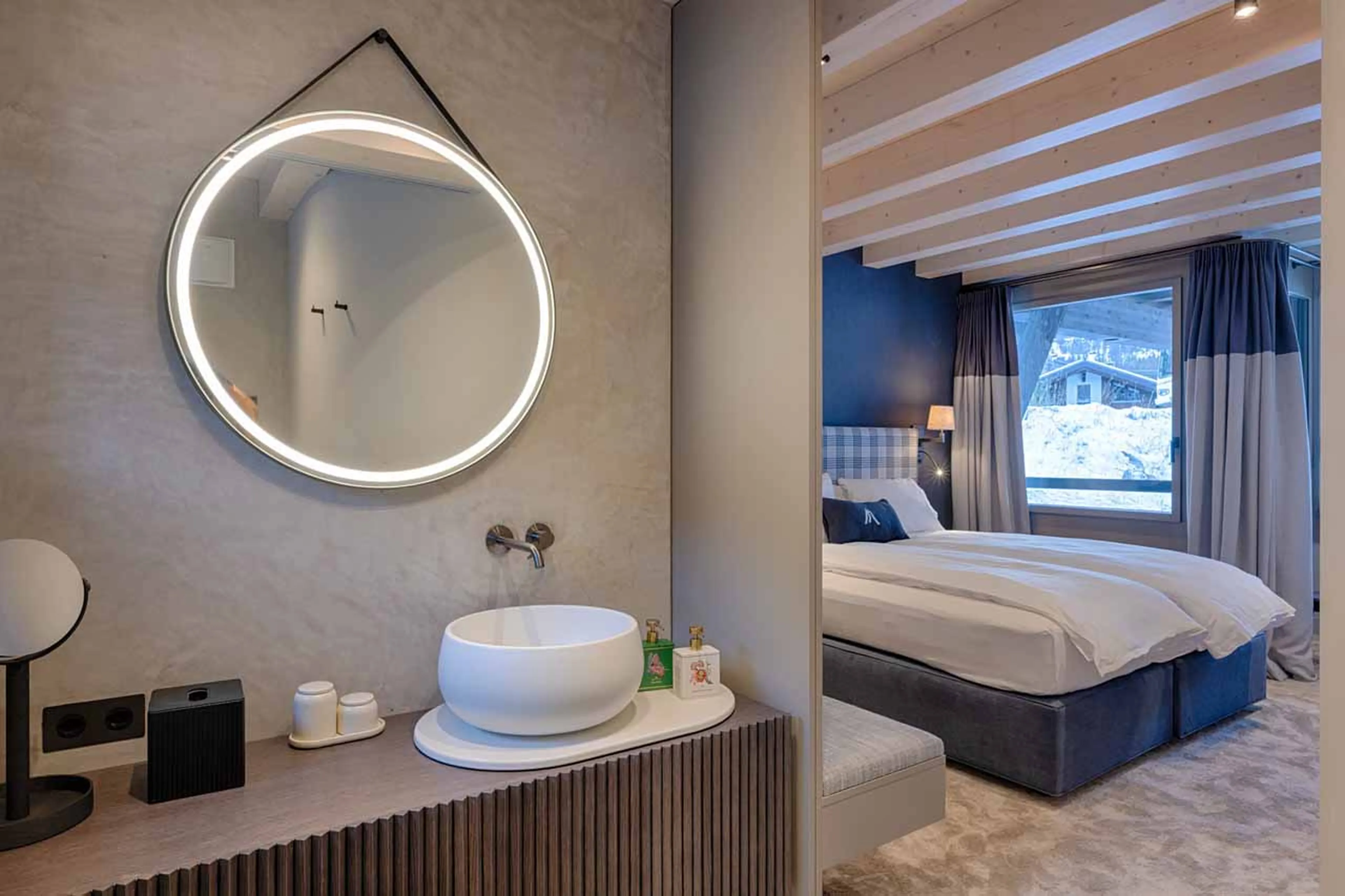 Bedroom 4 en-suite at Horu Lodge in Zermatt